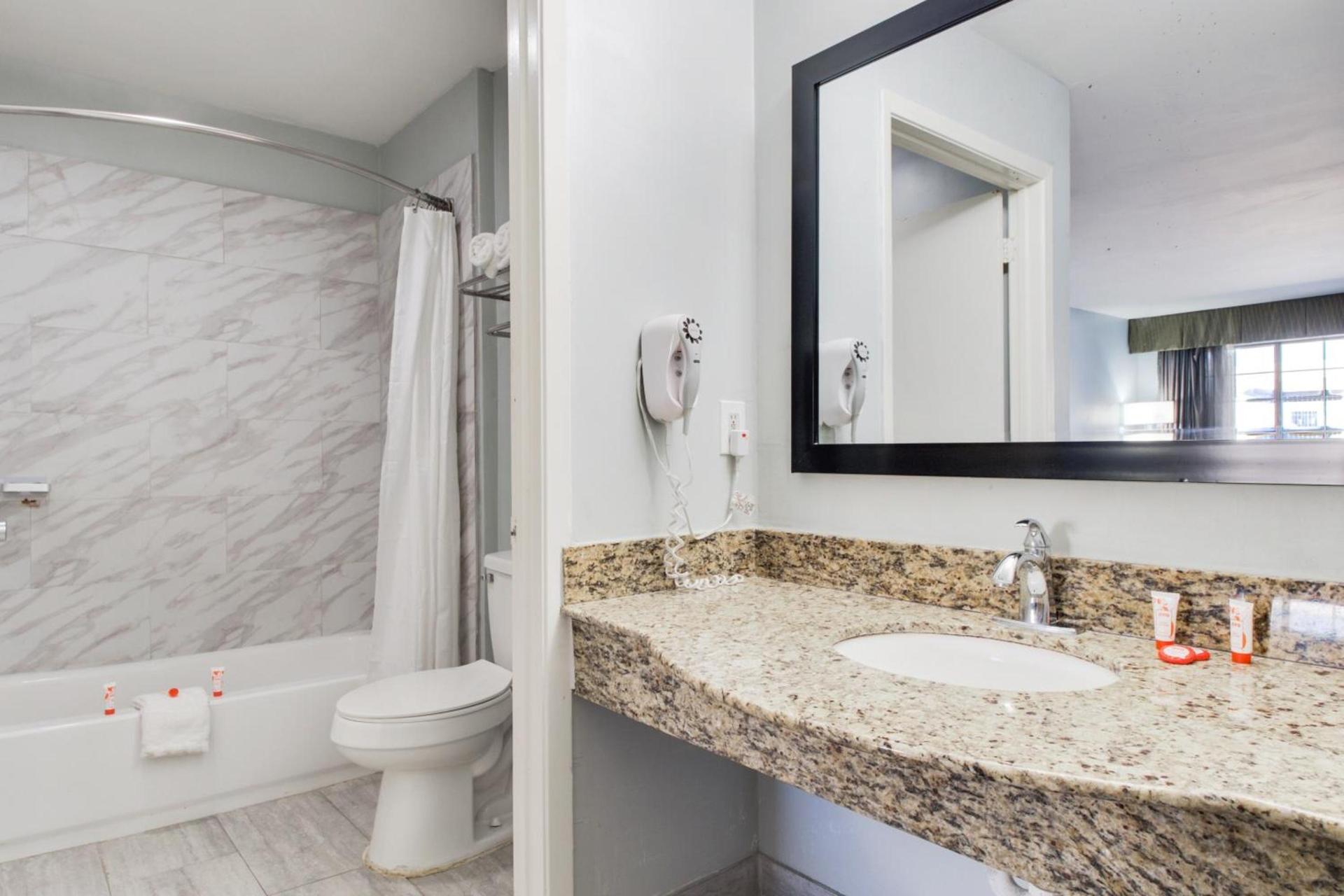 OYO Hotel Ingleside TX photo 26