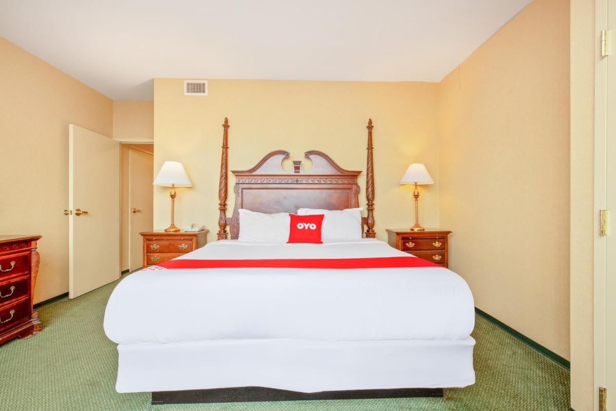 OYO Hotel St Louis Downtown City Center MO photo 34