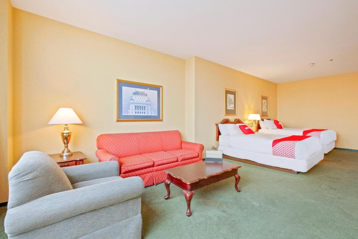 OYO Hotel St Louis Downtown City Center MO photo 41