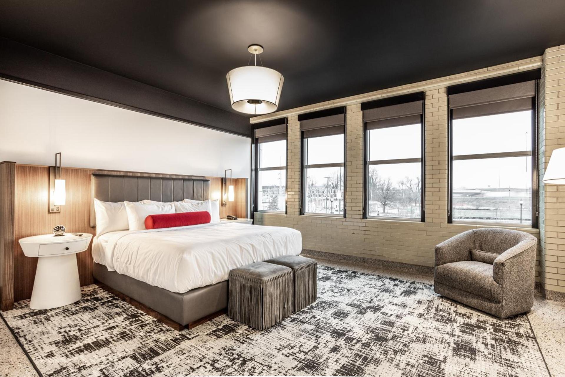 Bottleworks Hotel photo 20