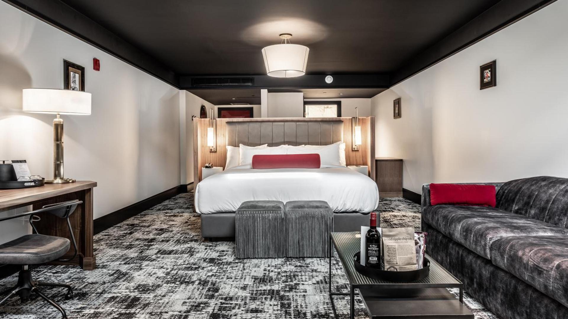 Bottleworks Hotel photo 17