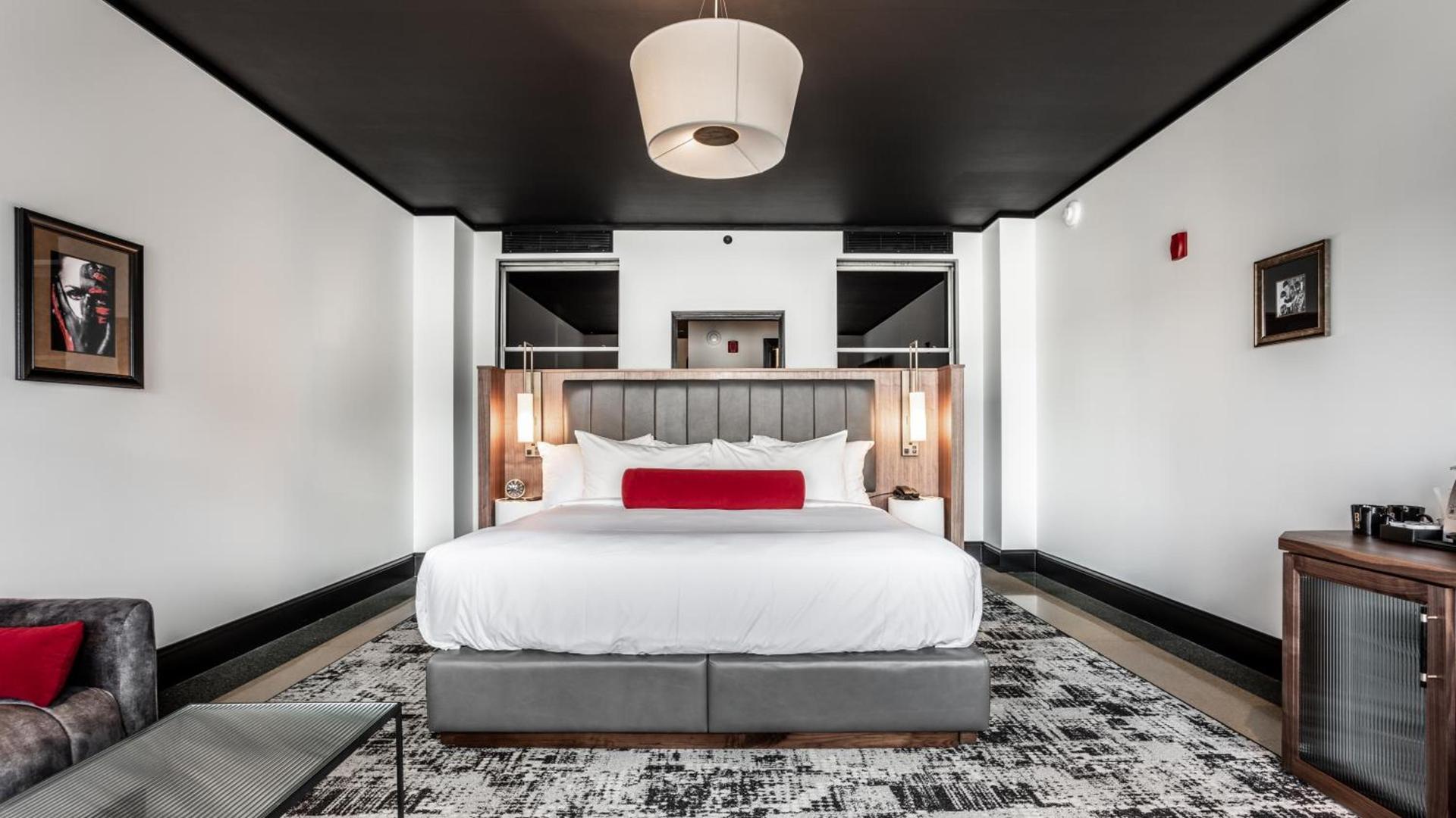 Bottleworks Hotel photo 10