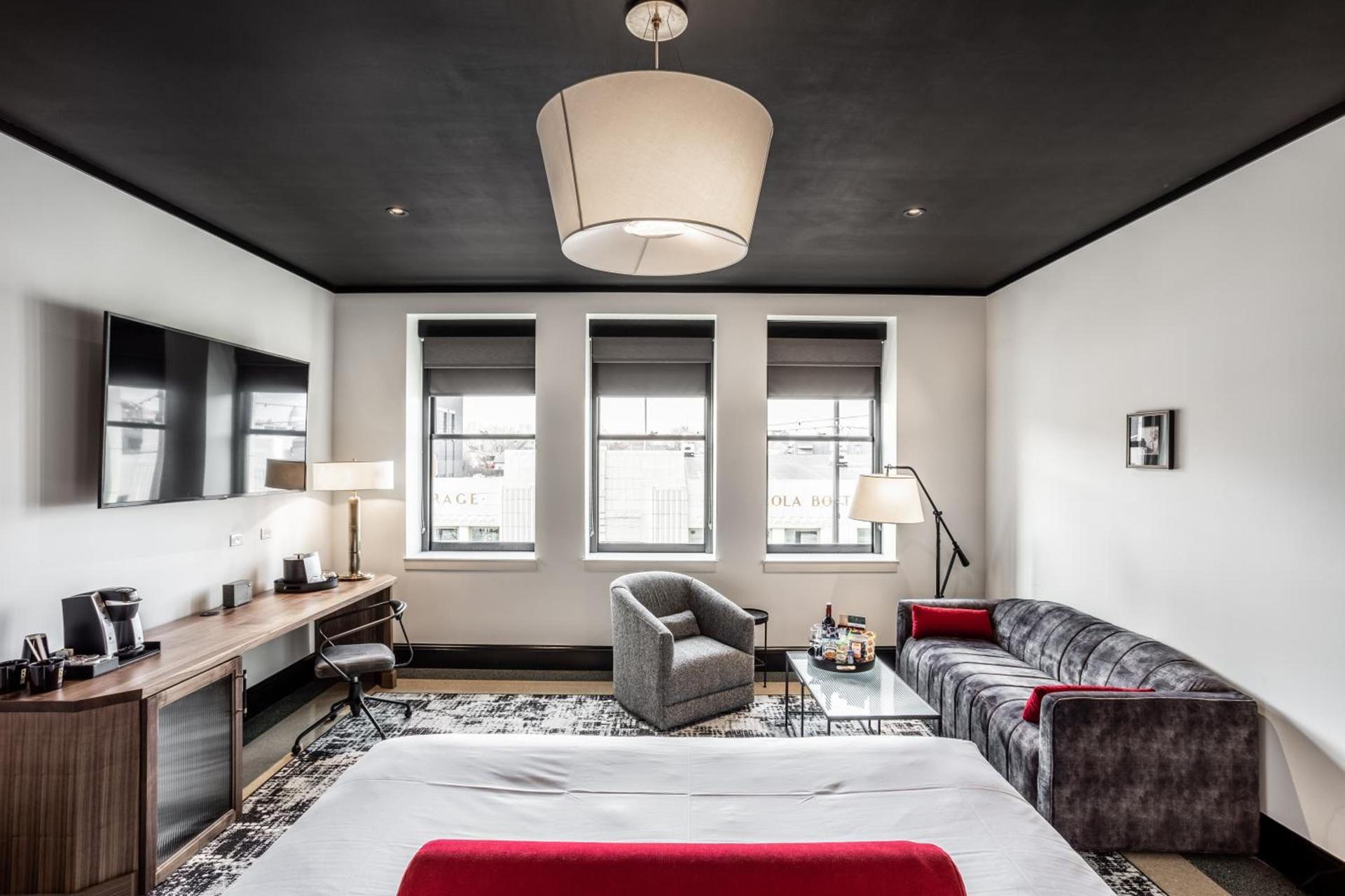 Bottleworks Hotel photo 6