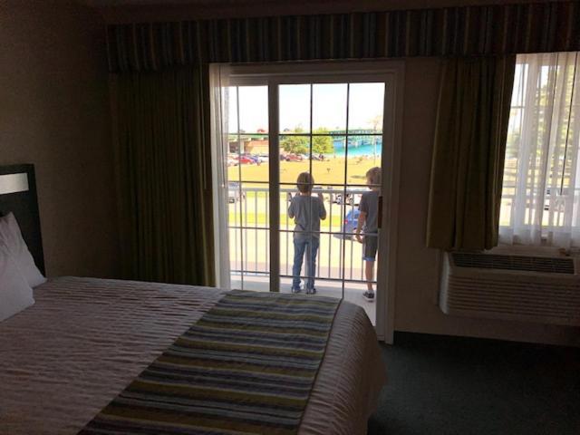 Parkside Inn Bridgeview photo 6