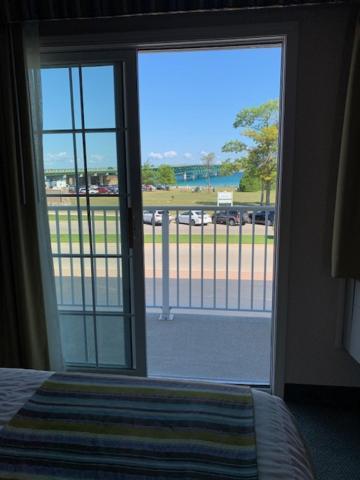 Parkside Inn Bridgeview photo 4