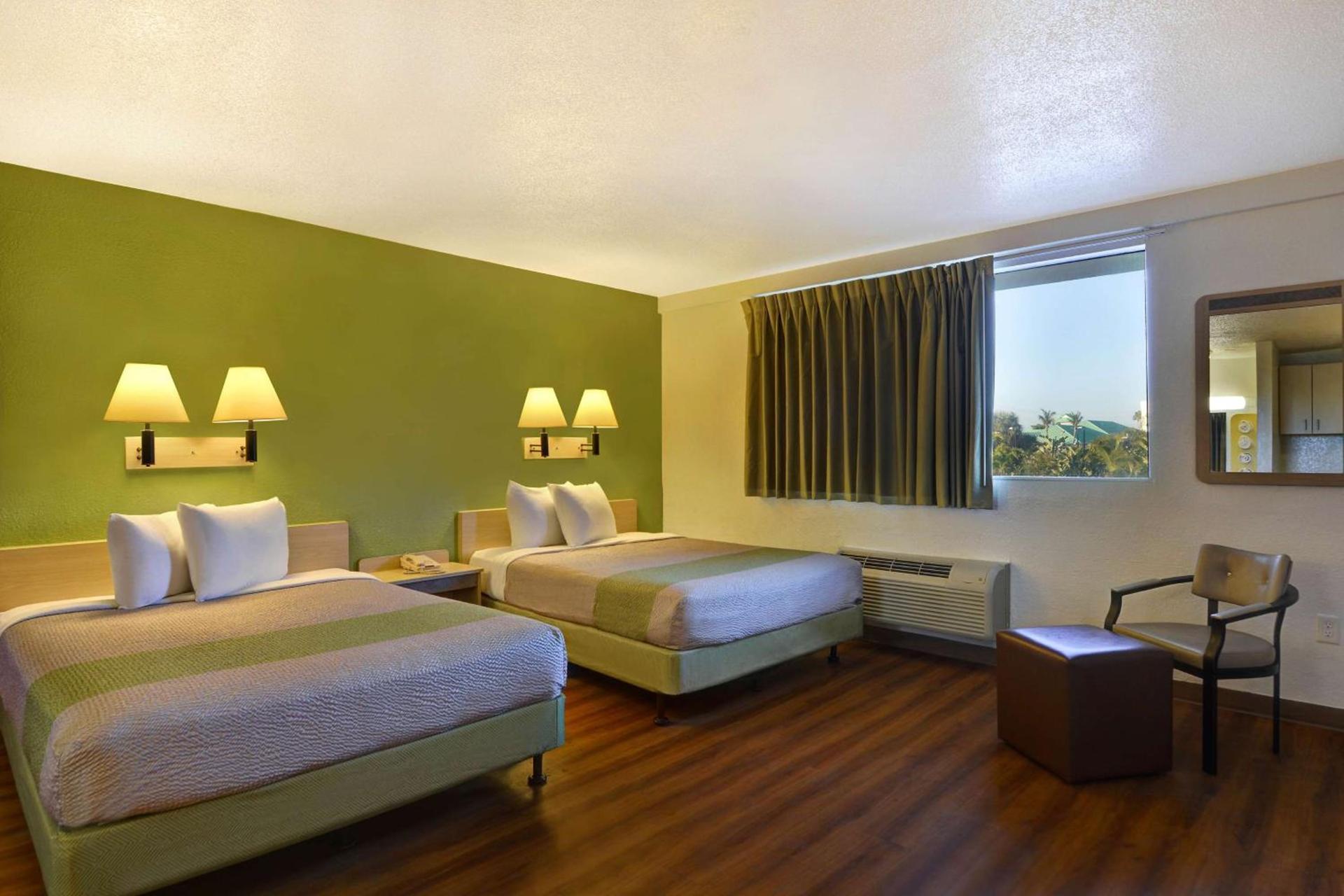 Motel 6-Cocoa Beach, FL photo 12