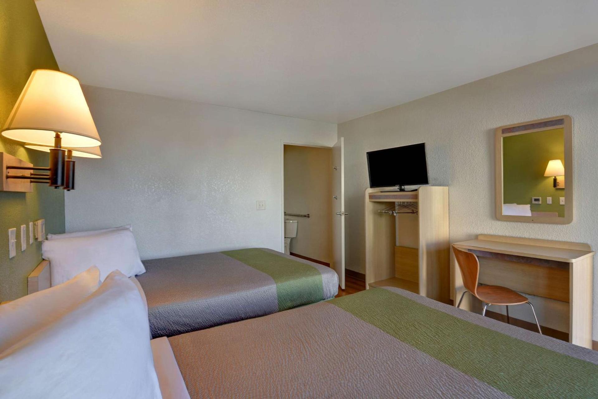 Motel 6-Cocoa Beach, FL photo 9