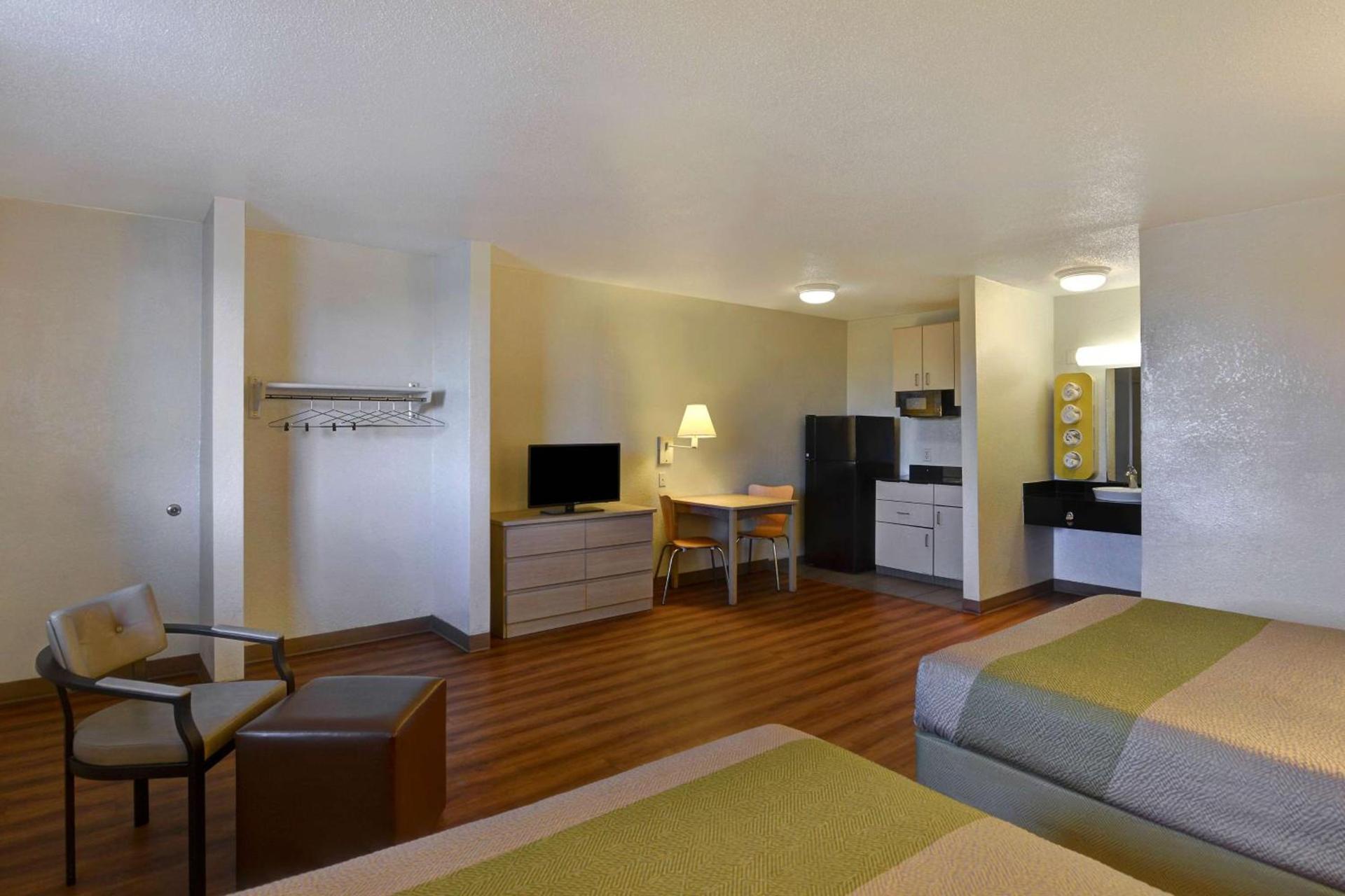 Motel 6-Cocoa Beach, FL photo 11