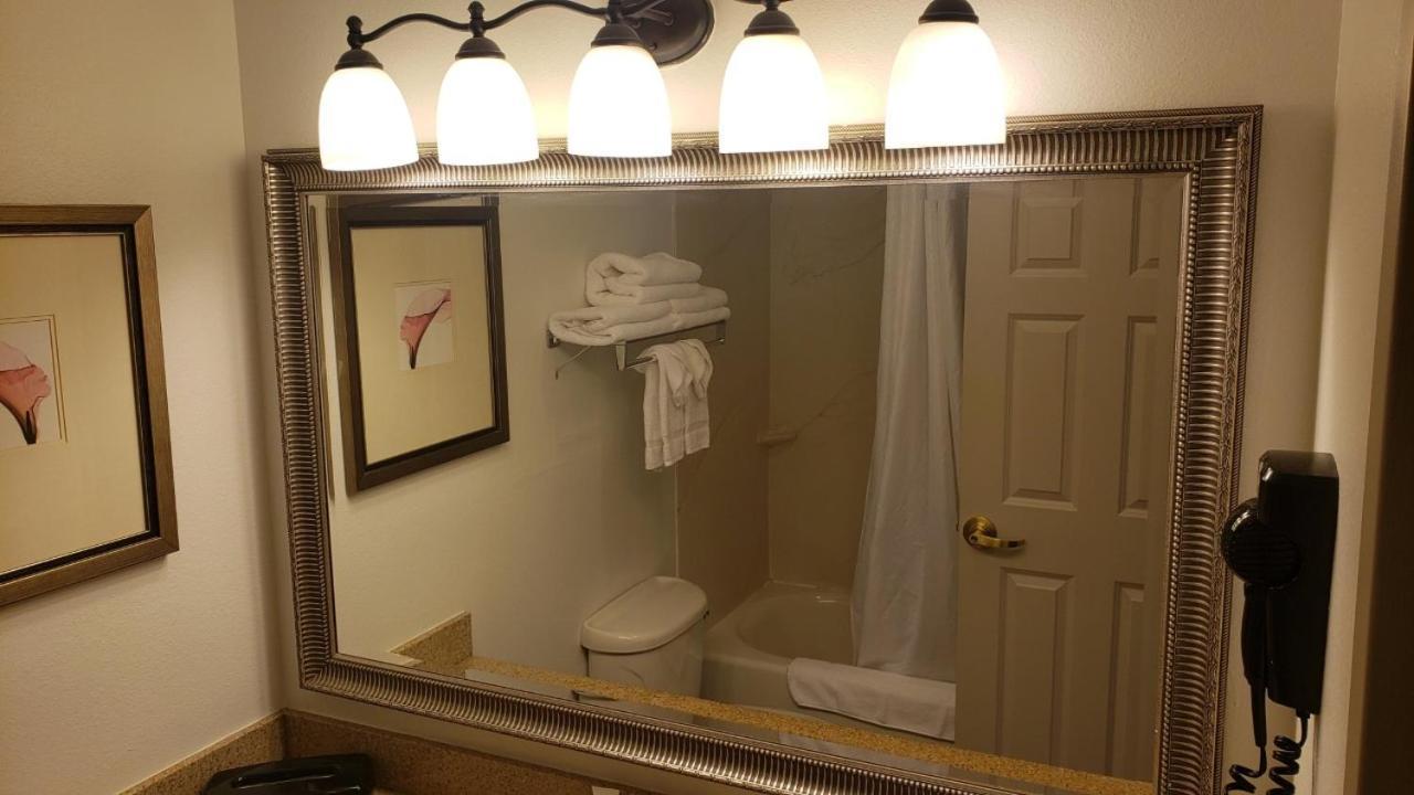 Four Points by Sheraton Bedford Manchester Airport photo 19