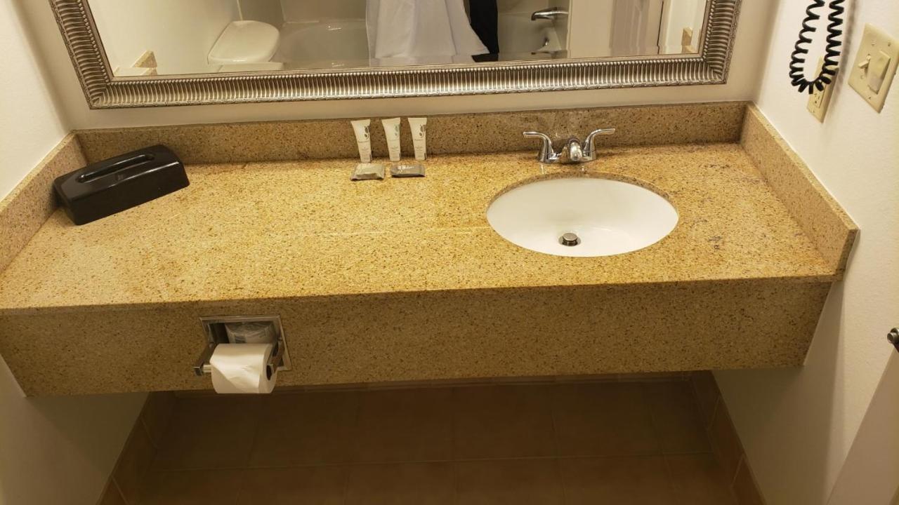 Four Points by Sheraton Bedford Manchester Airport photo 17