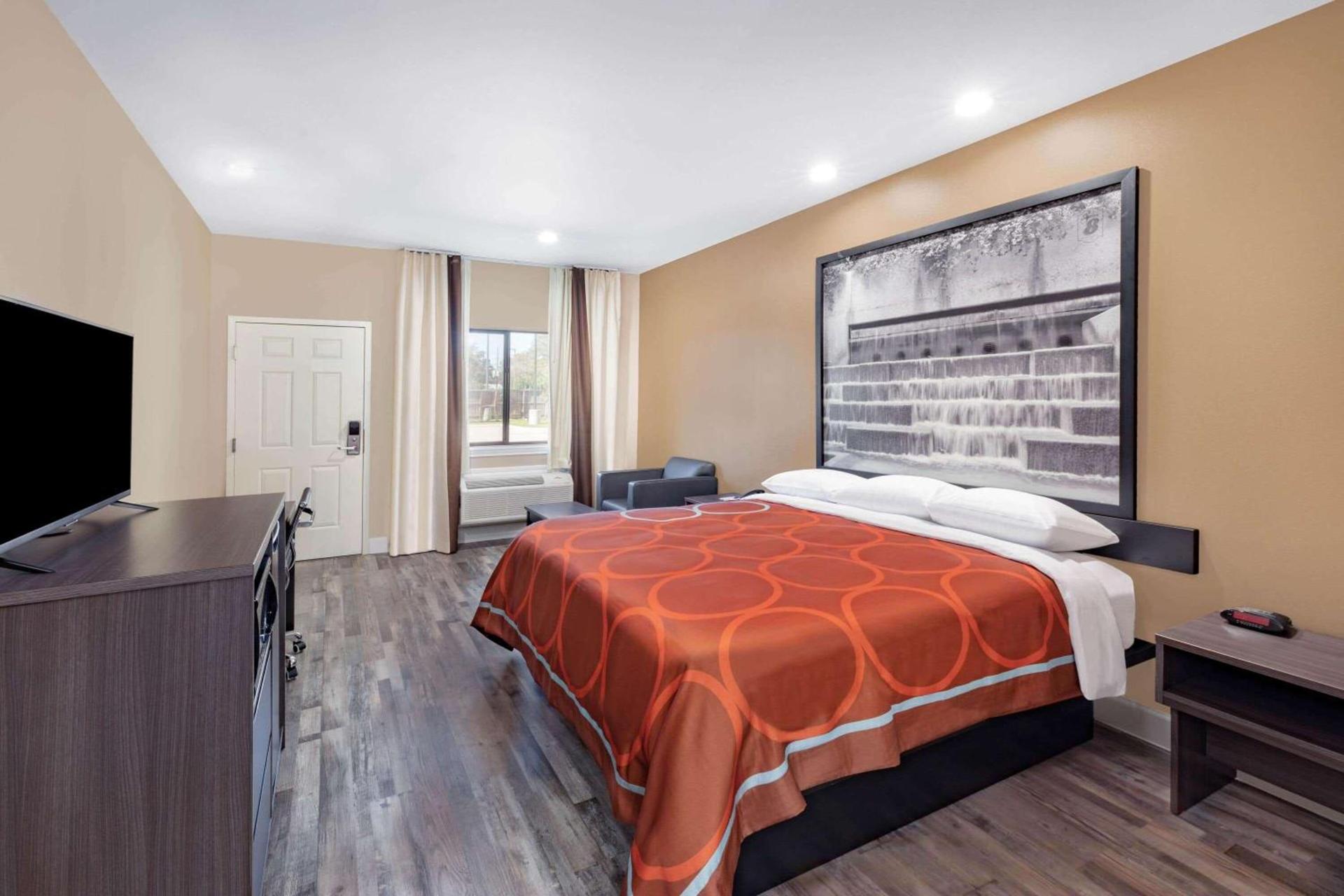 Super 8 by Wyndham Houston NW Beltway 8-West Rd photo 20