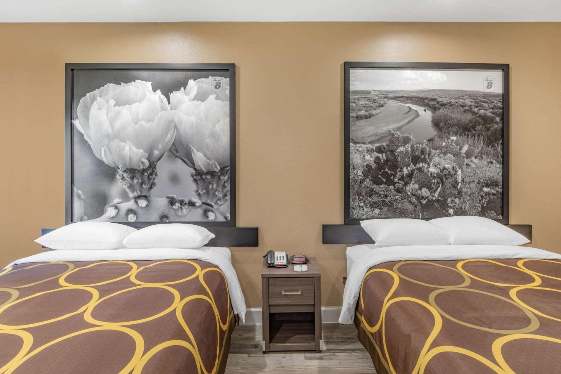 Super 8 by Wyndham Houston NW Beltway 8-West Rd photo 25