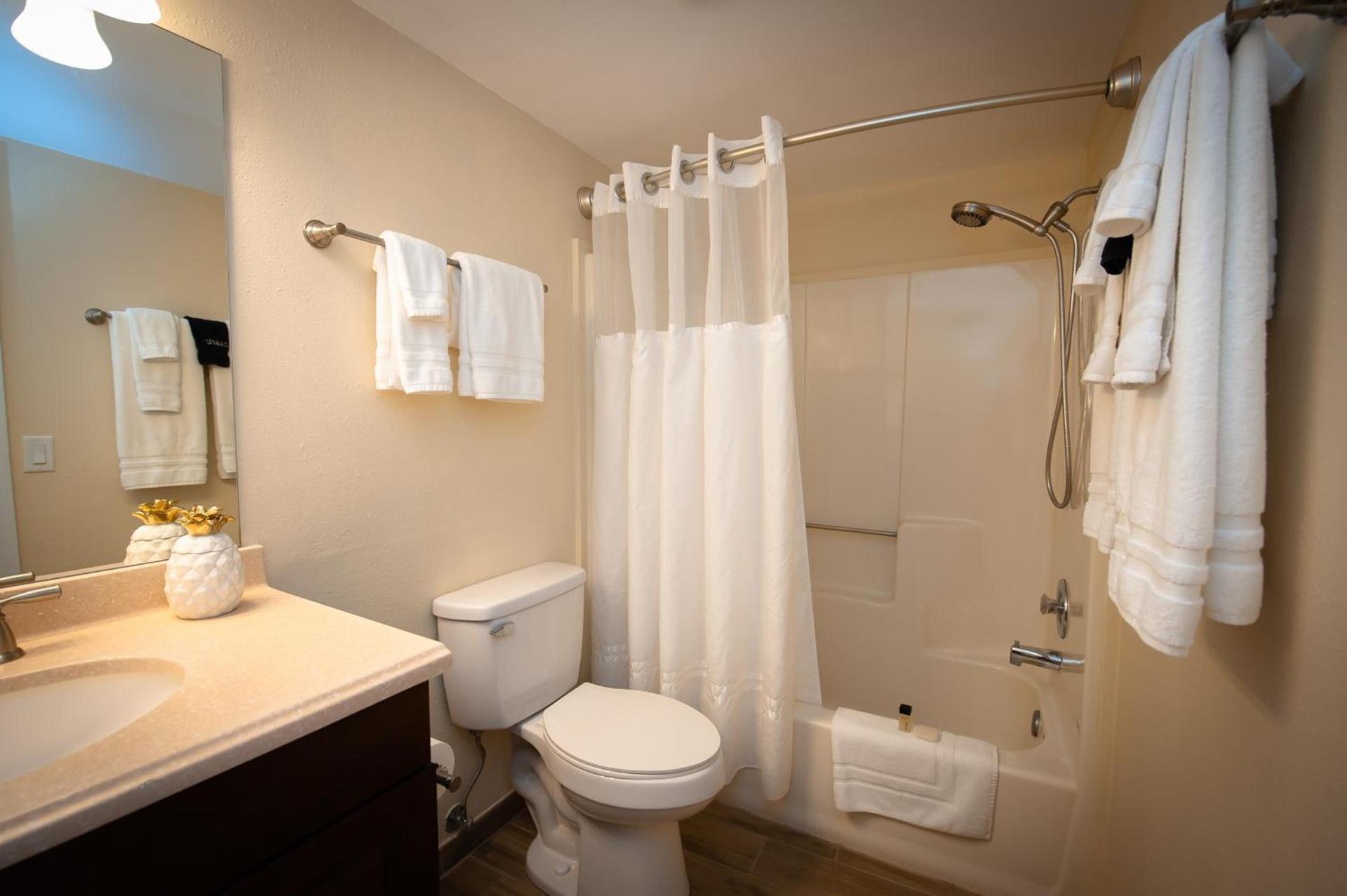 Cedar Cove Resort & Cottages photo 8