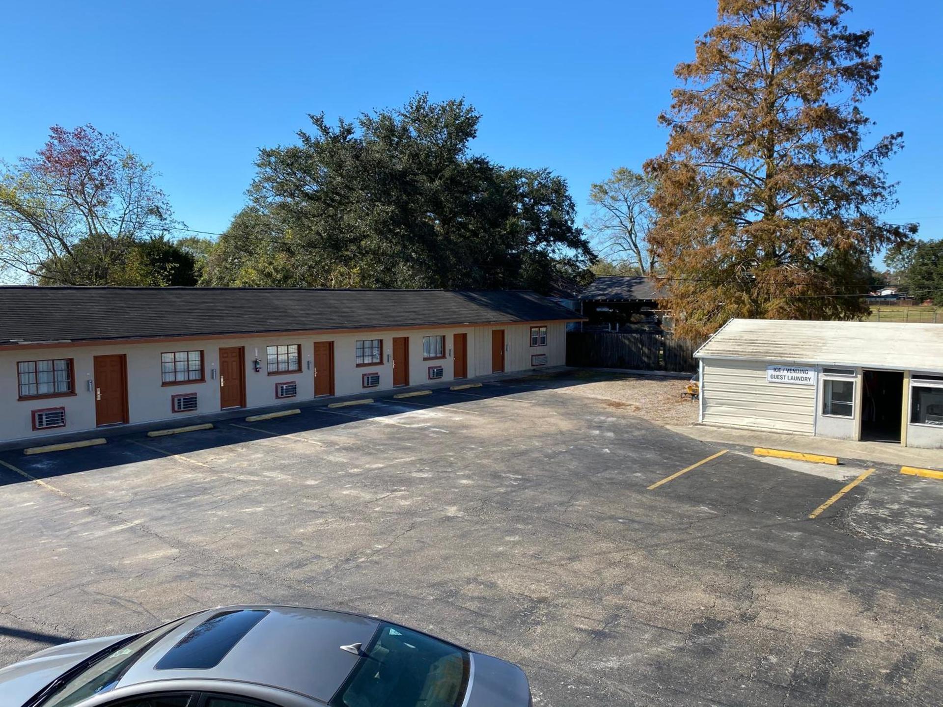 Relax Inn-Plaquemine photo 8
