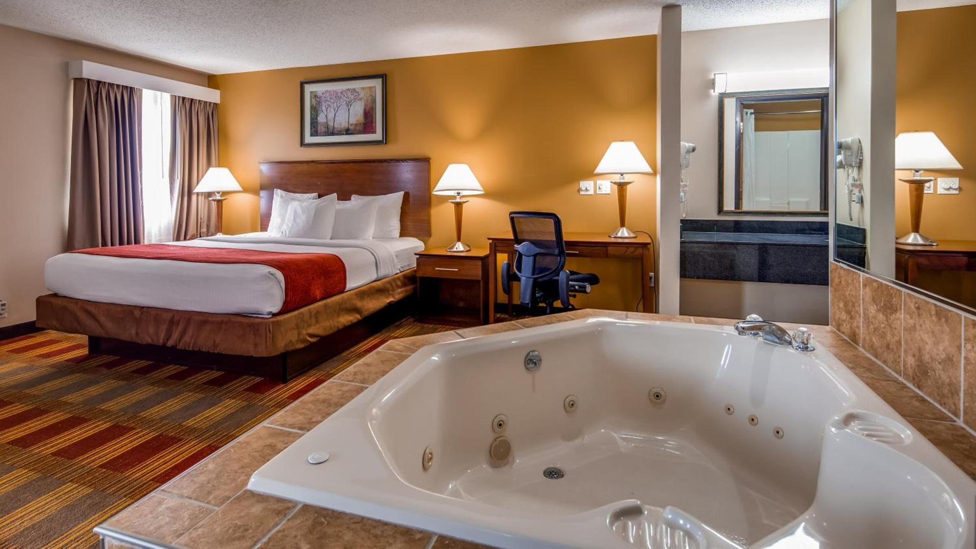 Best Western Lakewood Inn photo 42