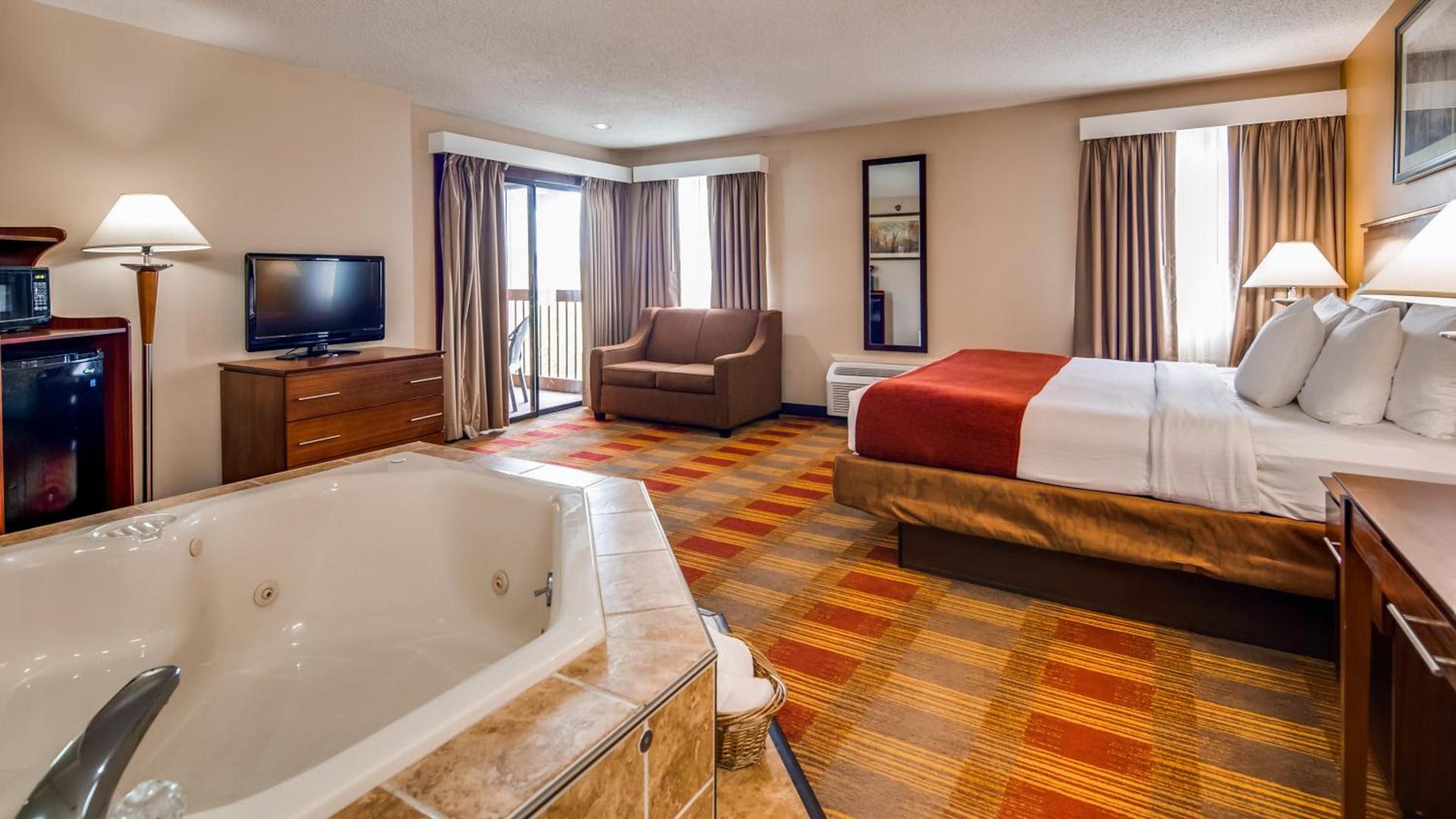 Best Western Lakewood Inn photo 40