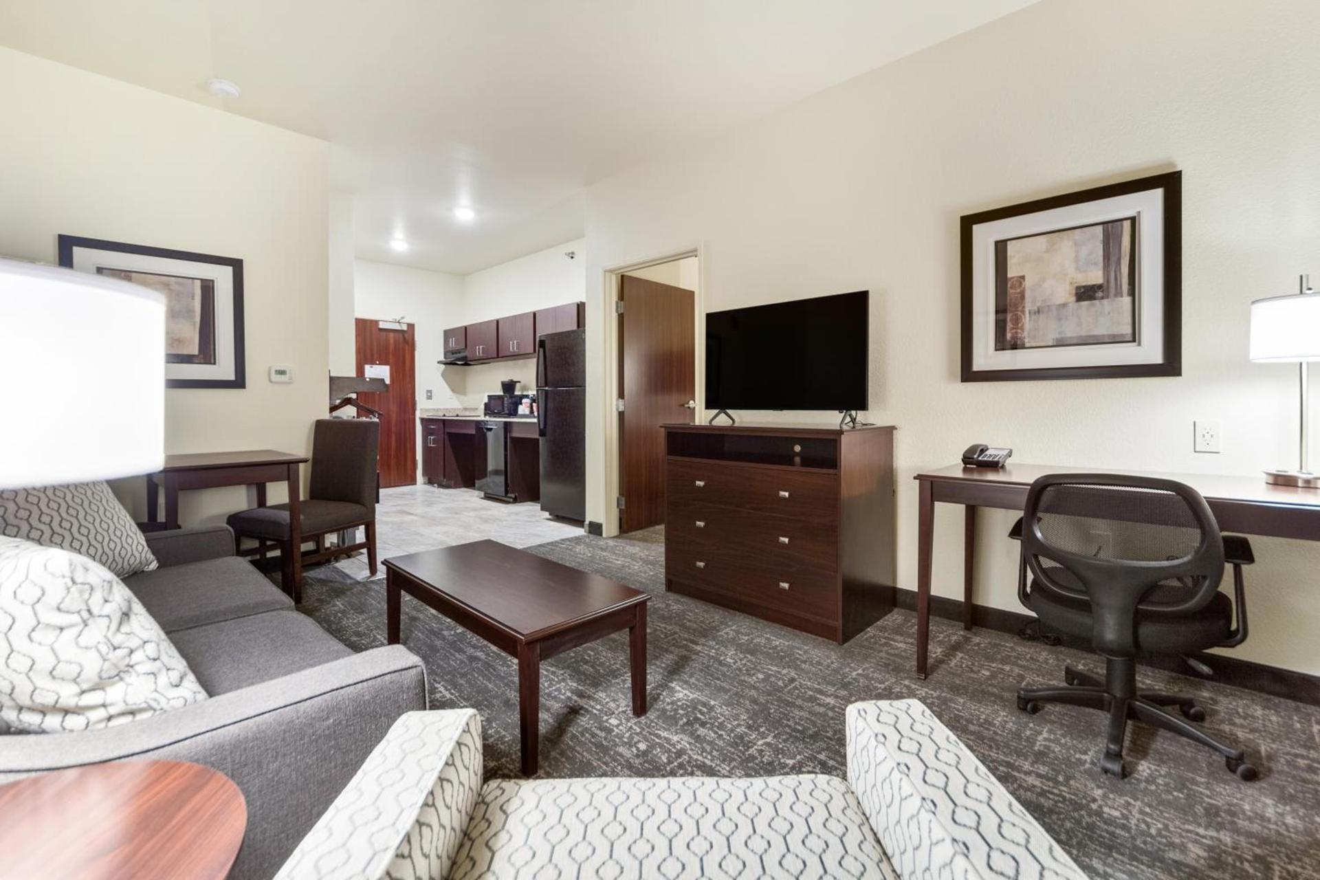 Cobblestone Hotel & Suites - Cozad photo 10