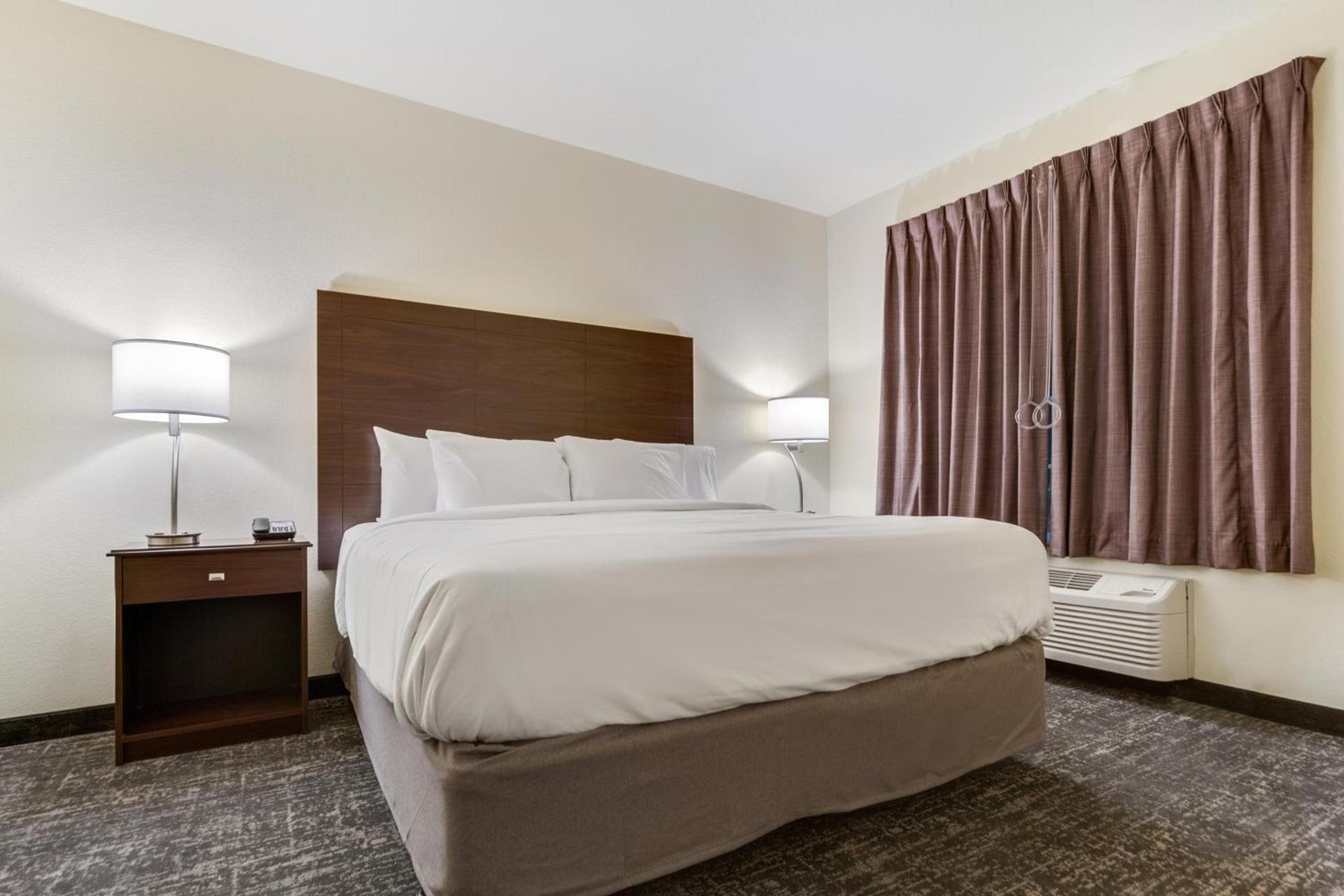 Cobblestone Hotel & Suites - Cozad photo 14