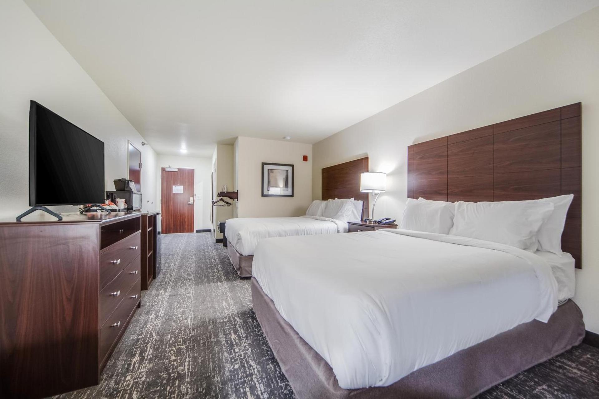Cobblestone Hotel & Suites - Cozad photo 4