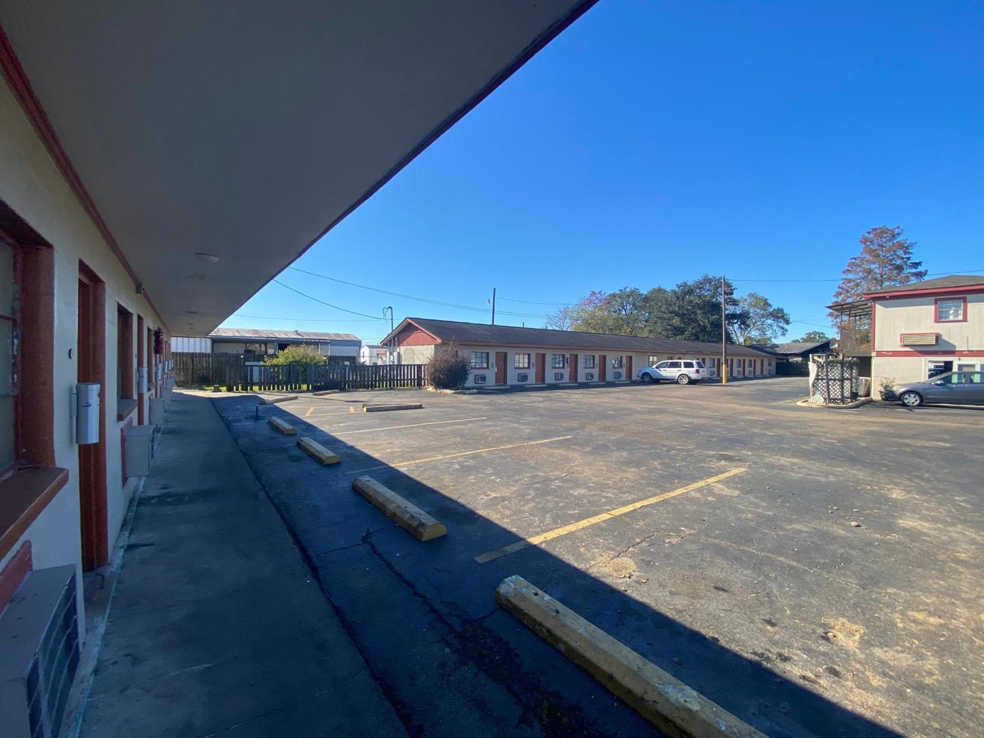 Relax Inn-Plaquemine photo 4