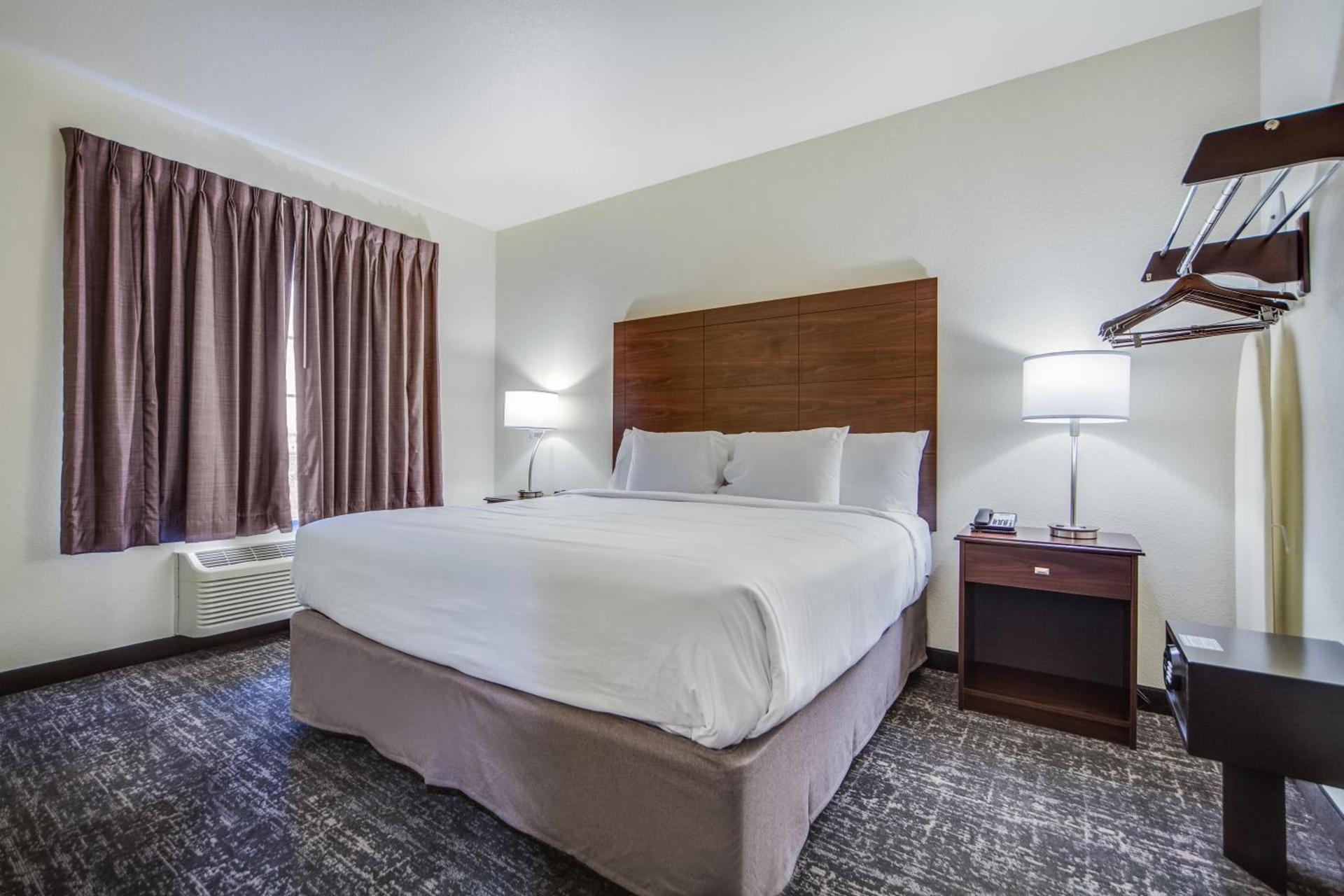 Cobblestone Hotel & Suites - Cozad photo 3