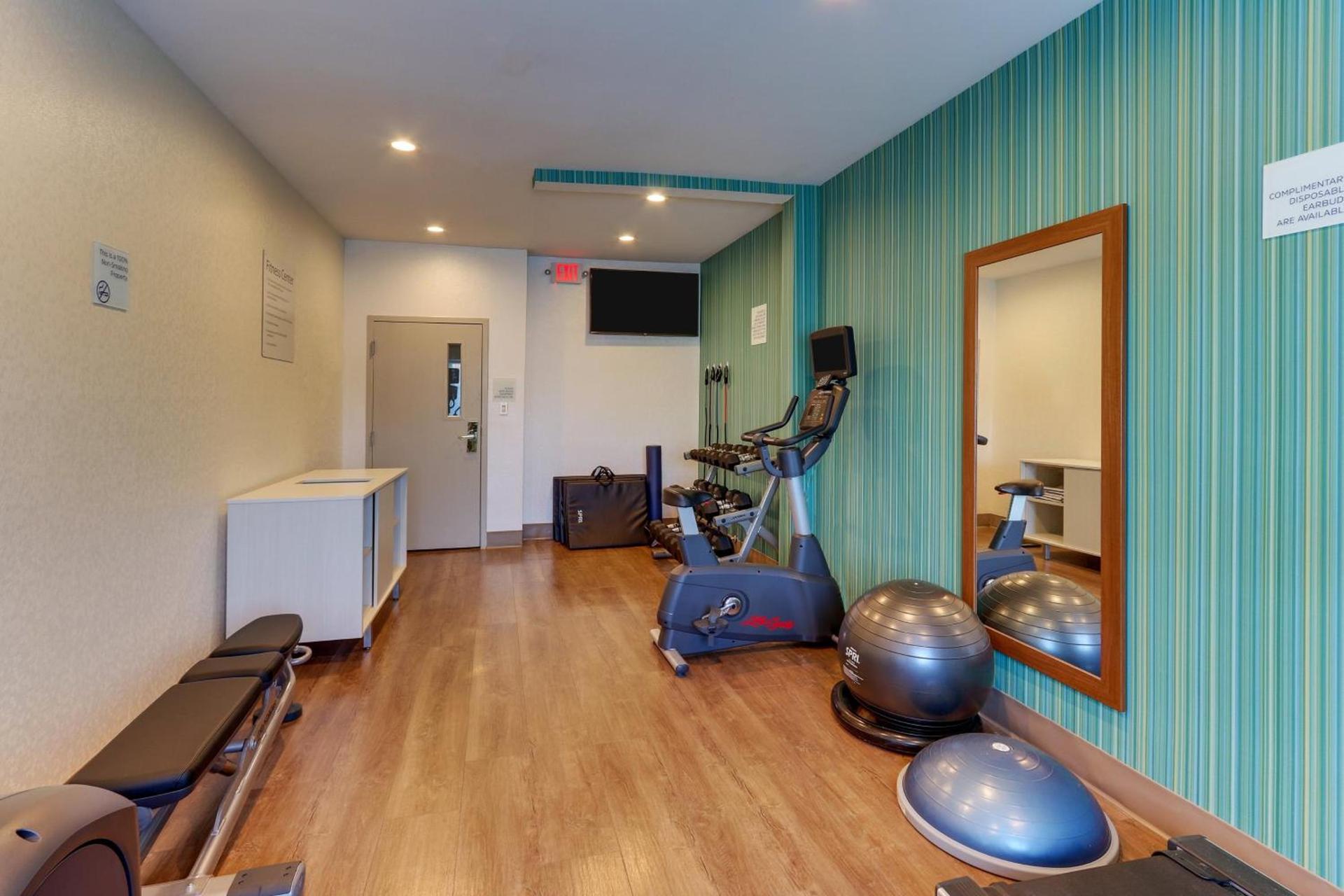 Holiday Inn Express - Cincinnati North - Monroe by IHG photo 12