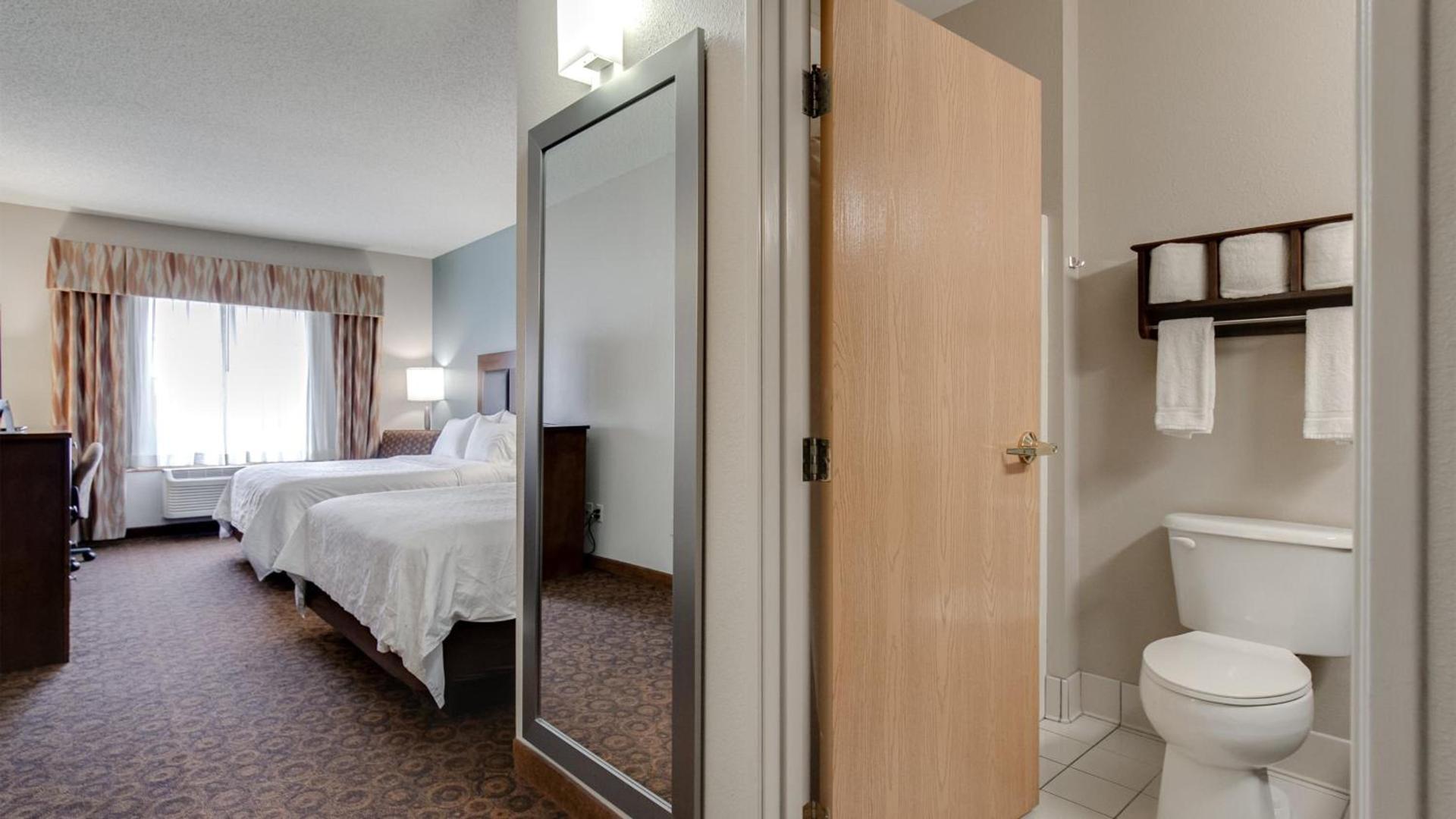 Holiday Inn Express and Suites St. Cloud by IHG photo 70