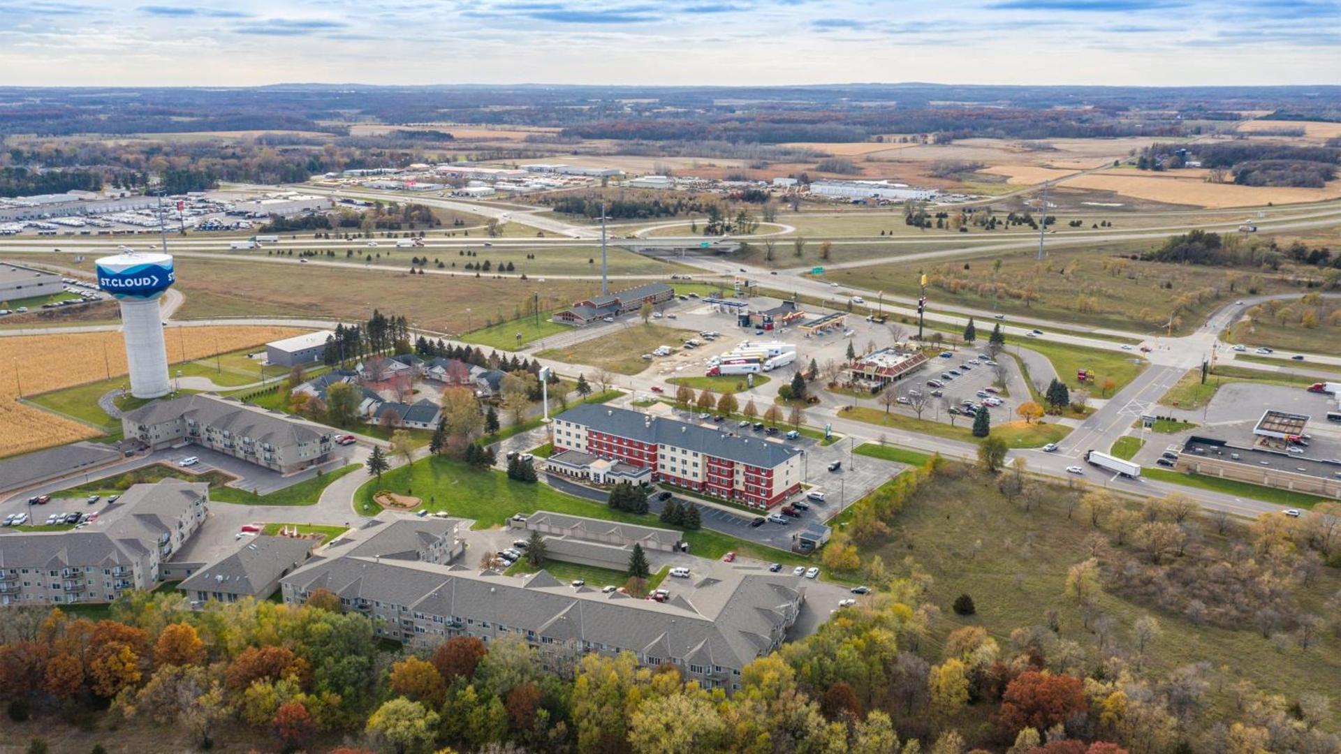 Holiday Inn Express and Suites St. Cloud by IHG photo 38