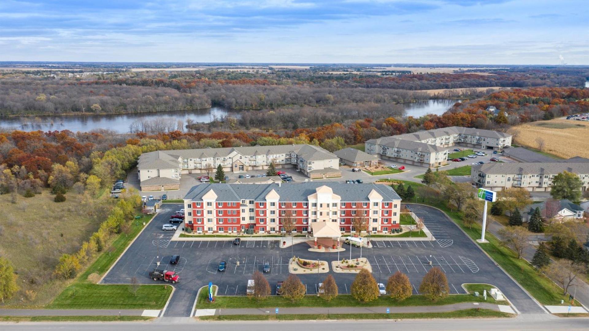 Holiday Inn Express and Suites St. Cloud by IHG photo 49