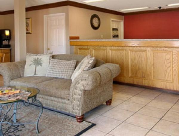 Super 8 by Wyndham Breaux Bridge photo 19