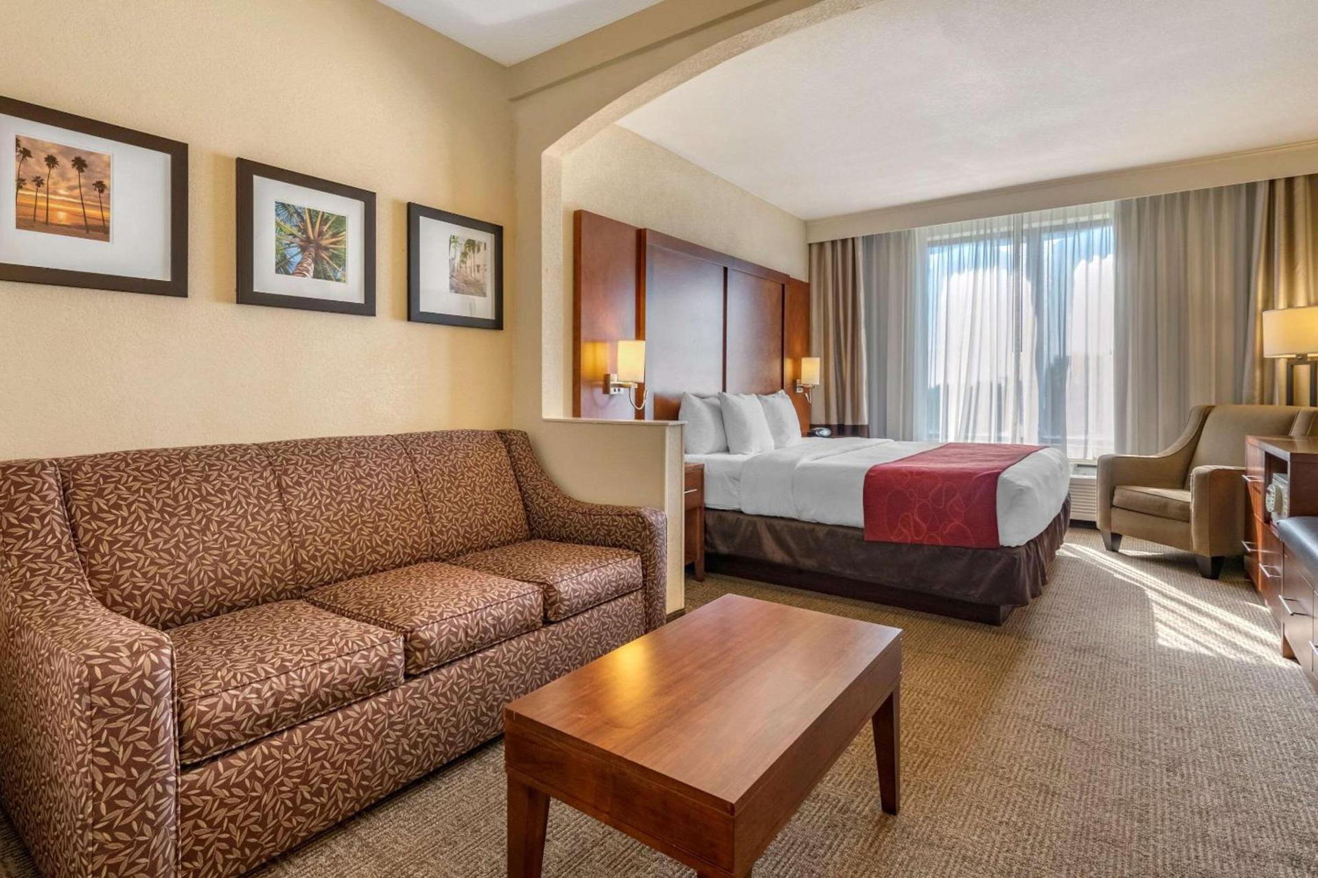Comfort Suites Miami - Kendall photo 9