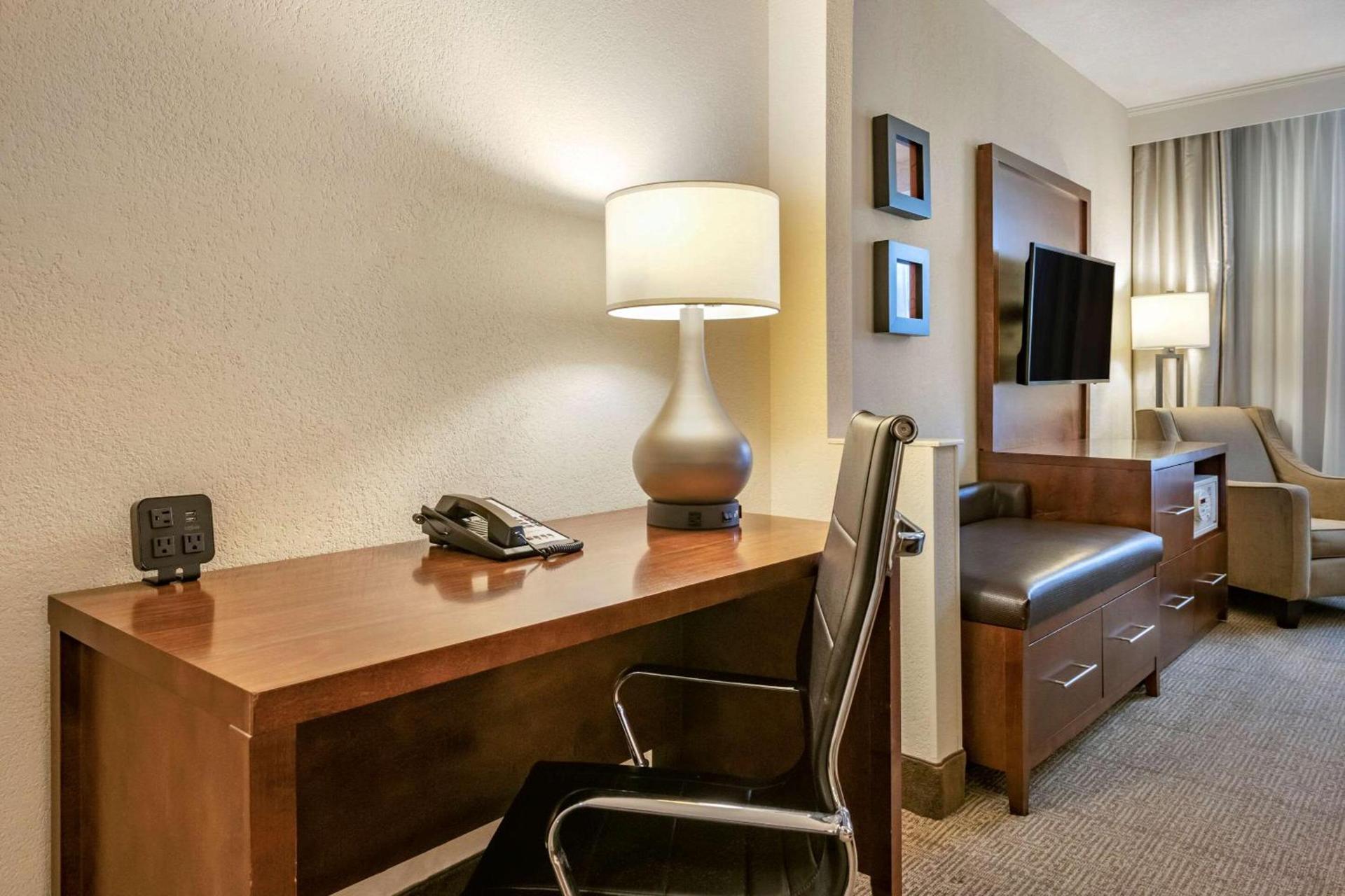 Comfort Suites Miami - Kendall photo 10