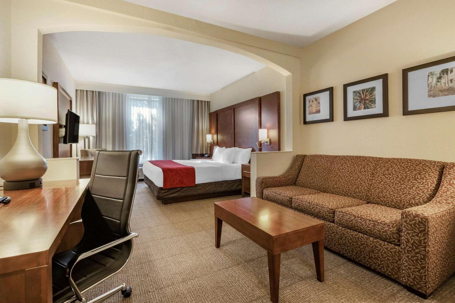 Comfort Suites Miami - Kendall photo 11