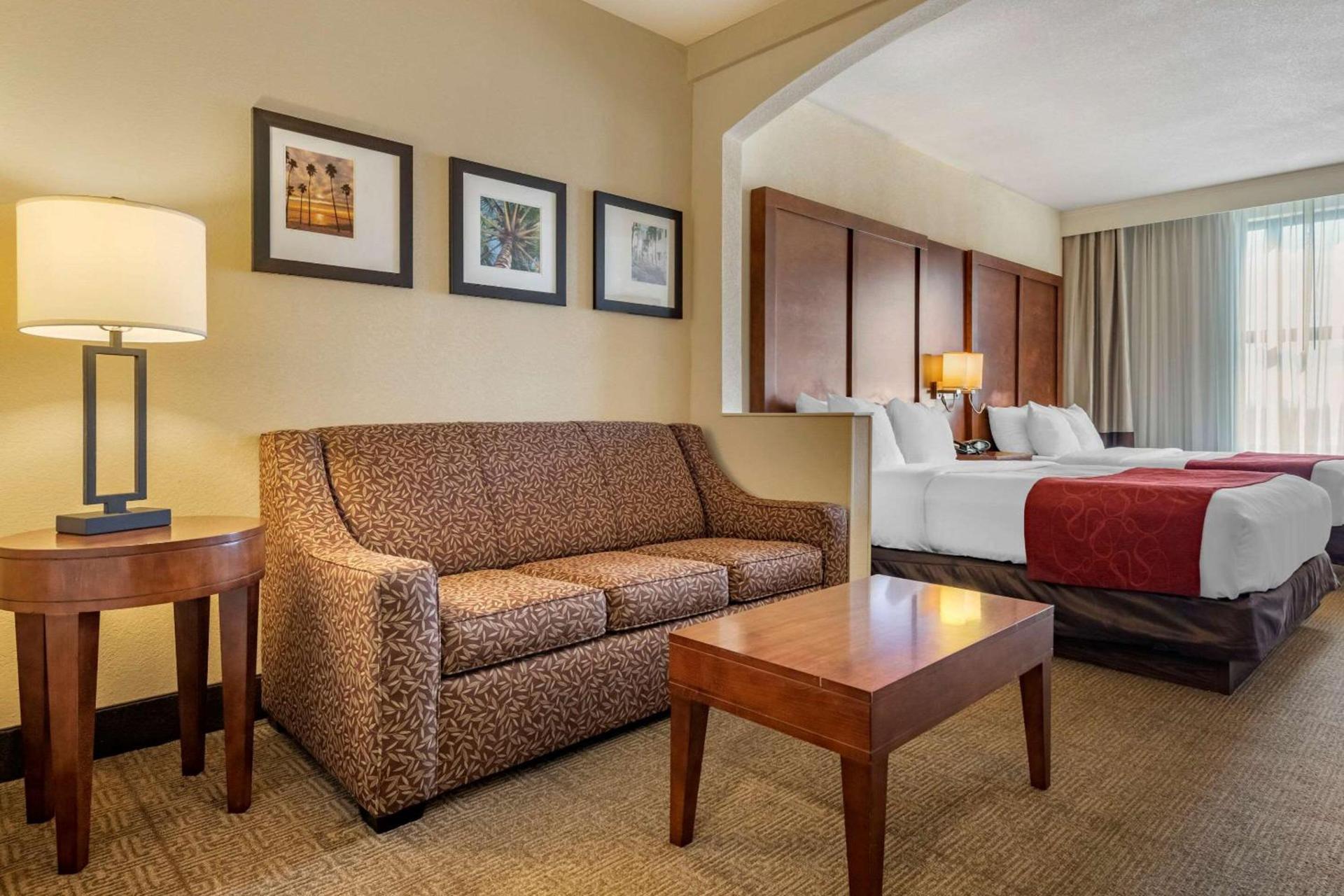 Comfort Suites Miami - Kendall photo 17