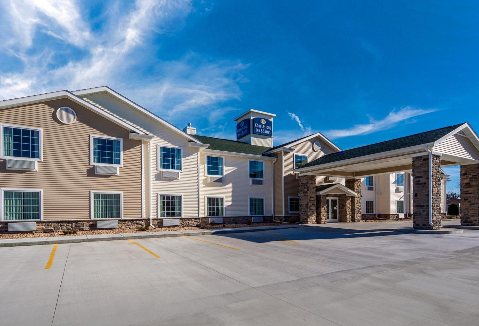 Cobblestone Inn & Suites - Holdrege photo 2