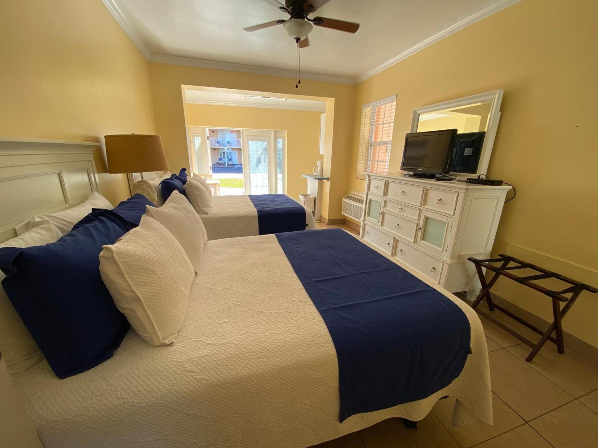 Coral Sands Inn photo 23