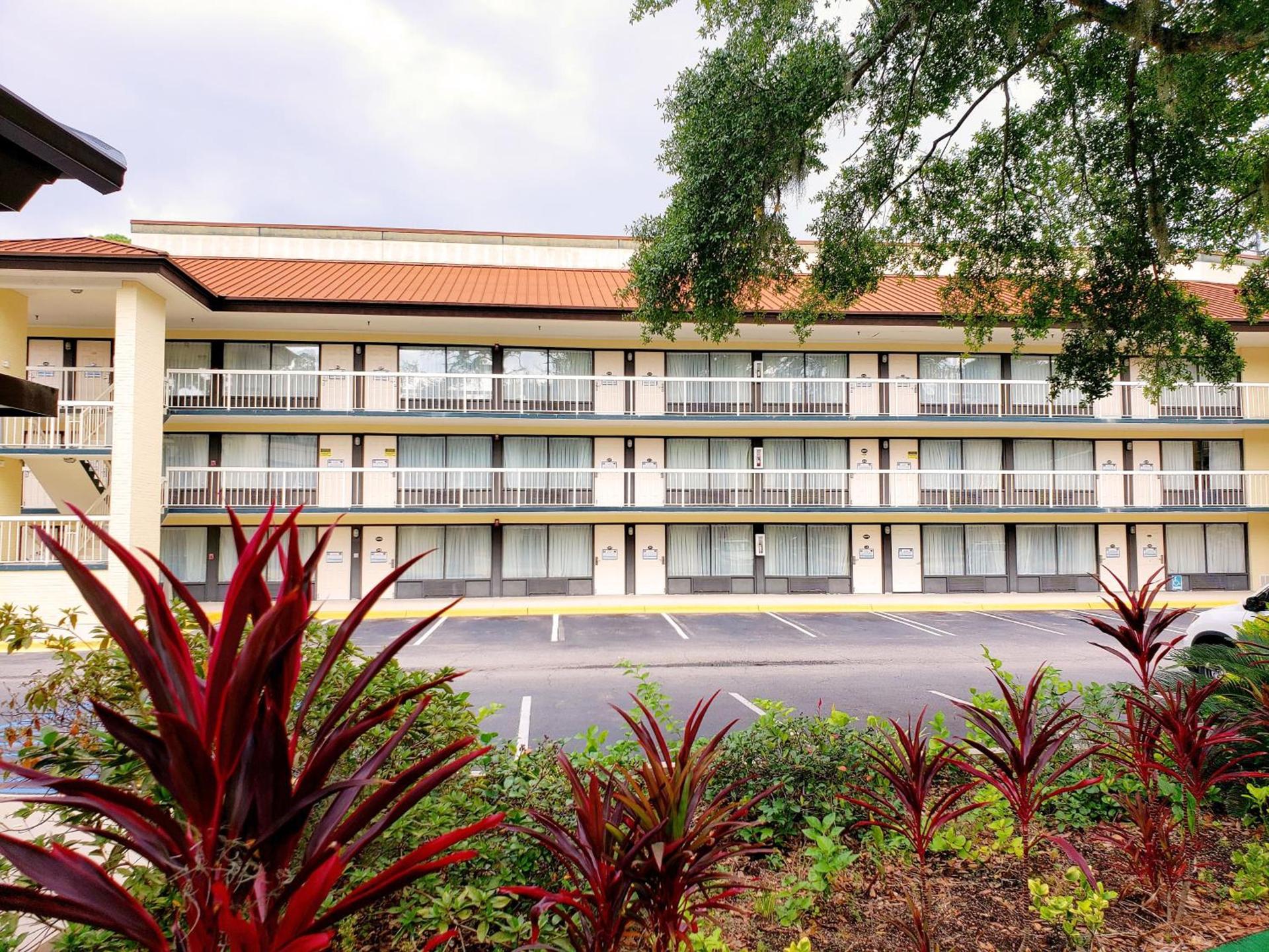 Simple Rewards Inn photo 17