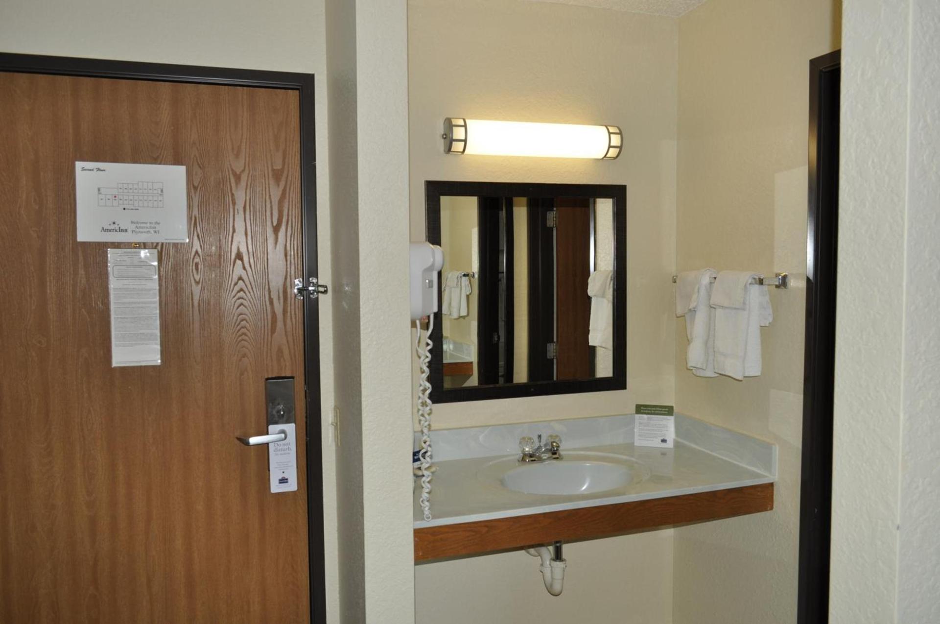 AmericInn by Wyndham Plymouth photo 25