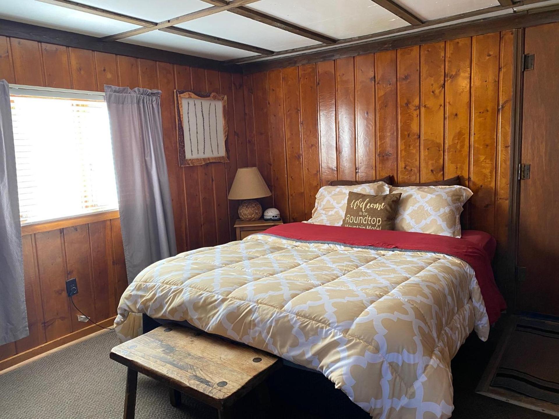 Roundtop Mountain Vista - Cabins and Motel photo 39