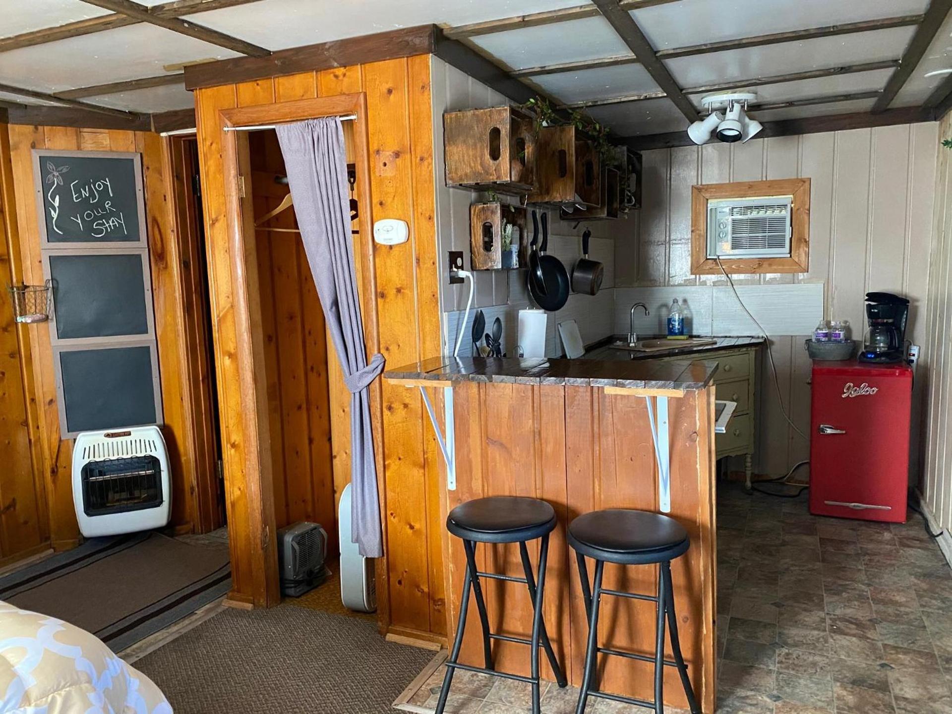 Roundtop Mountain Vista - Cabins and Motel photo 40