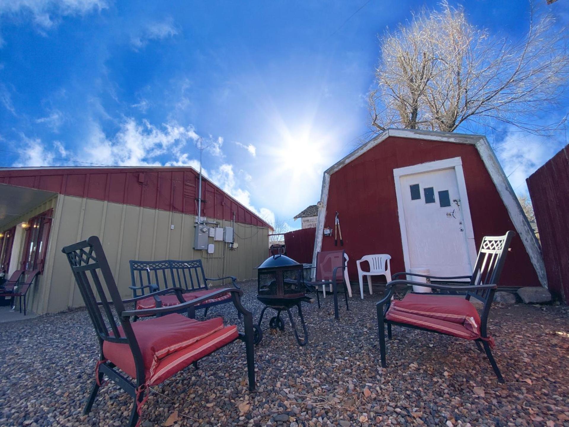 Roundtop Mountain Vista - Cabins and Motel photo 33