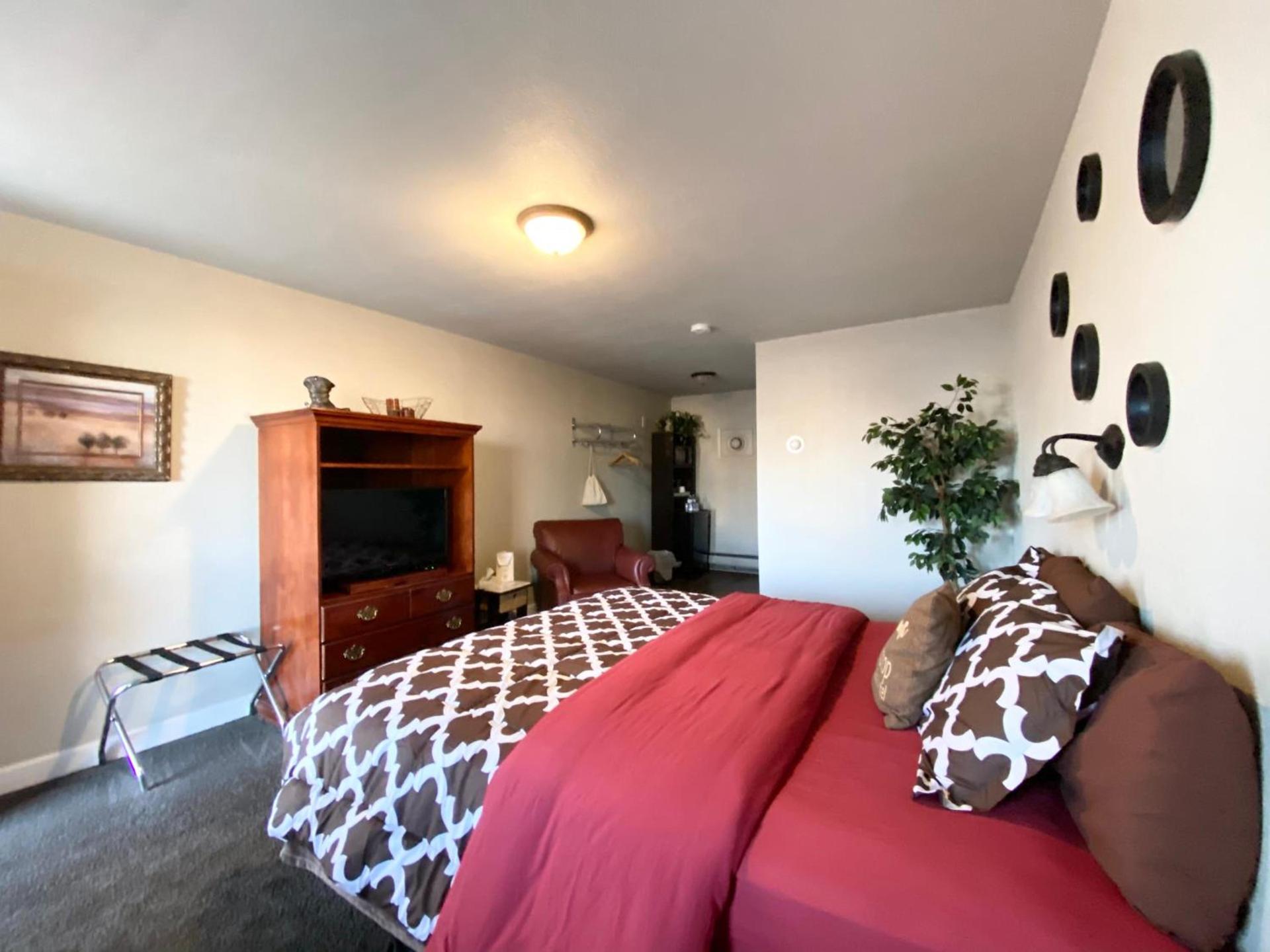 Roundtop Mountain Vista - Cabins and Motel photo 9