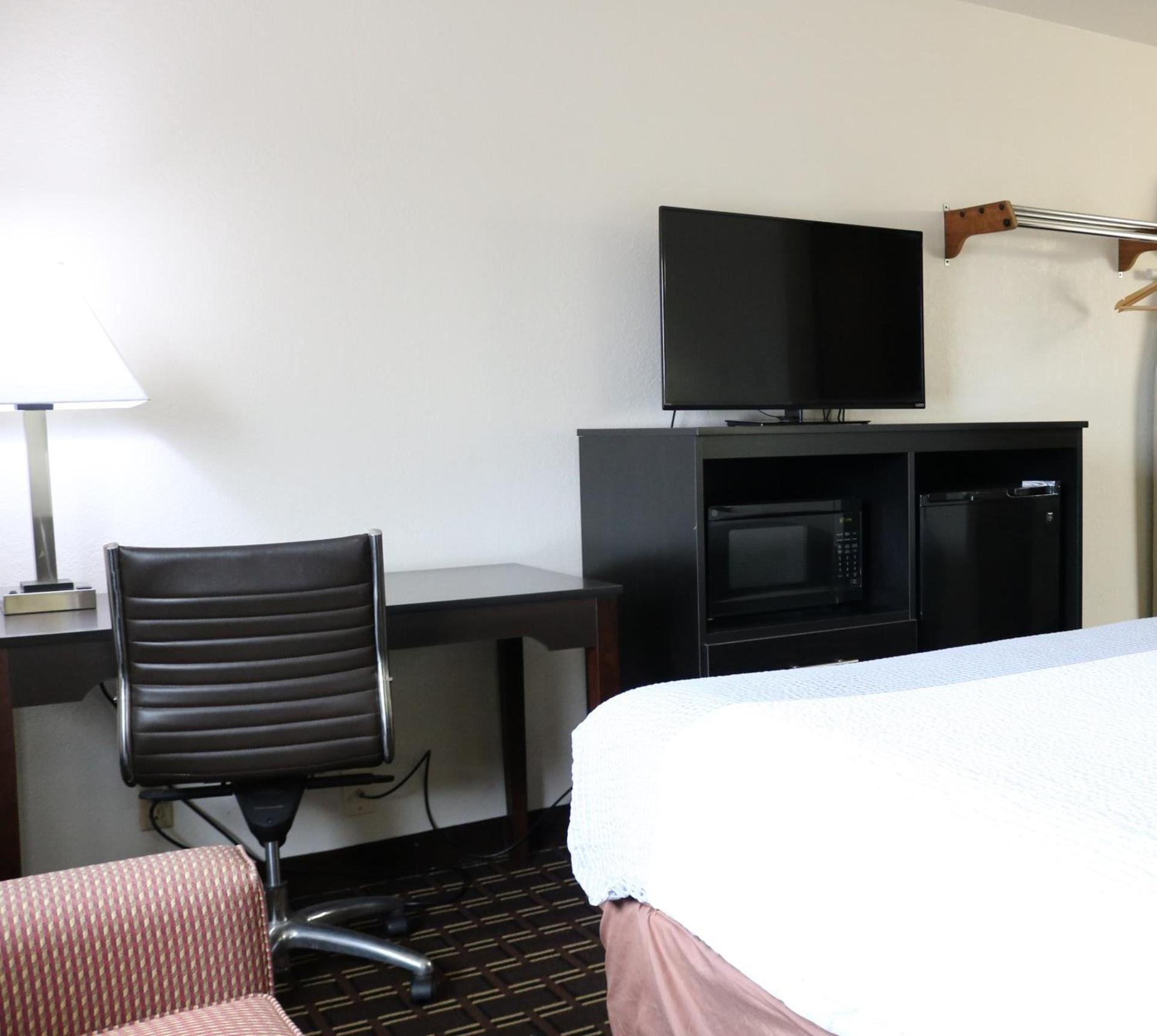 Super 8 by Wyndham La Crosse photo 46