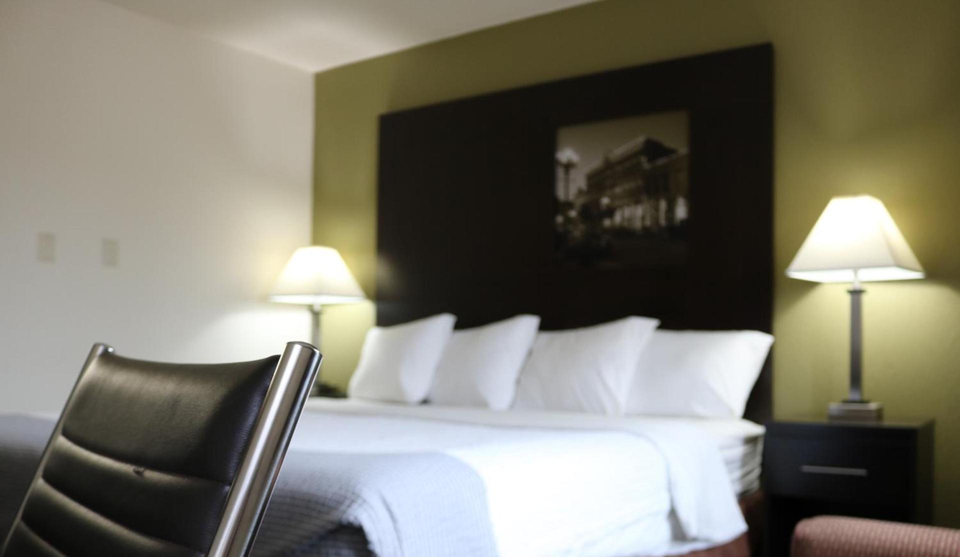 Super 8 by Wyndham La Crosse photo 39