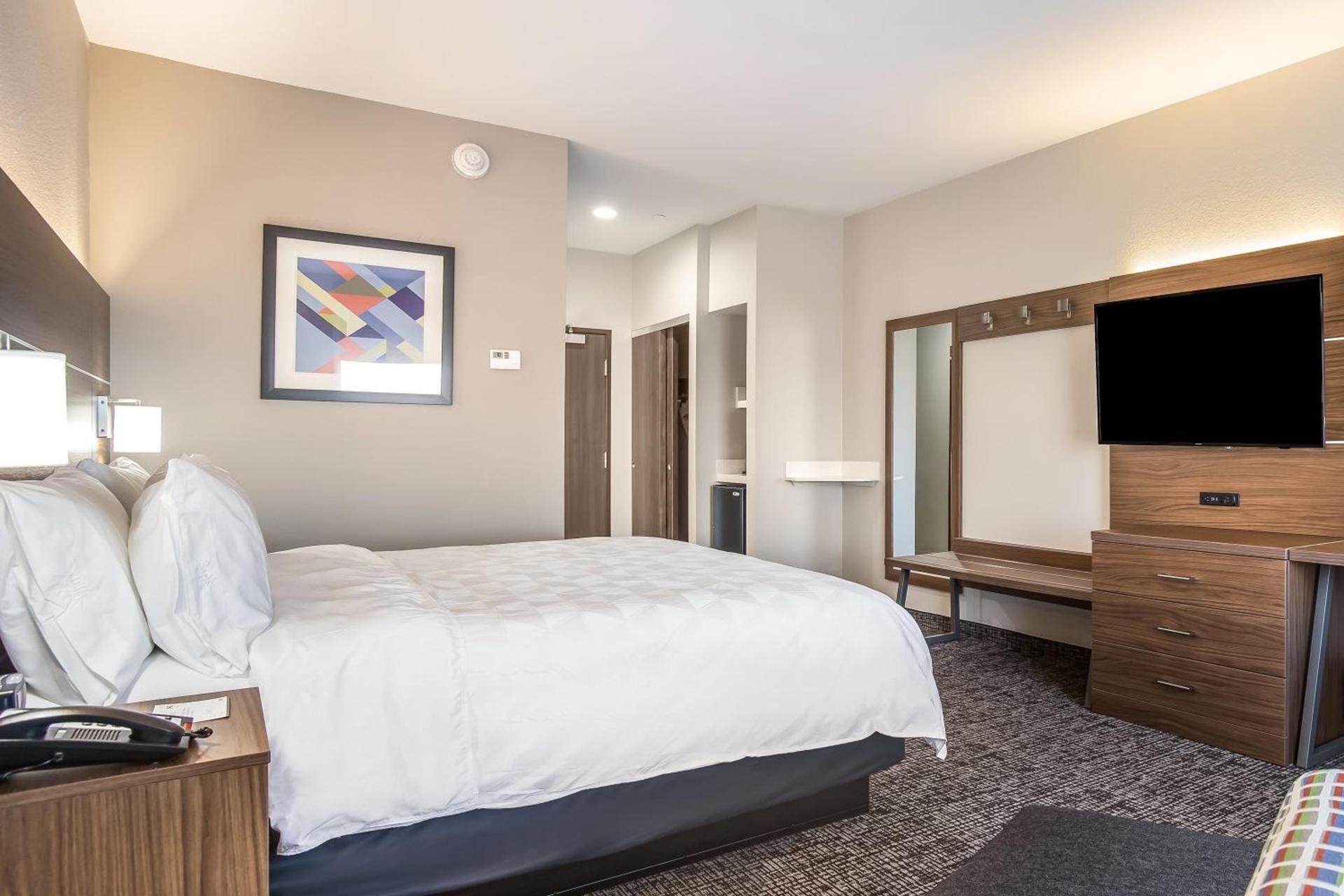 Holiday Inn Express & Suites Tulsa East - Catoosa by IHG photo 58