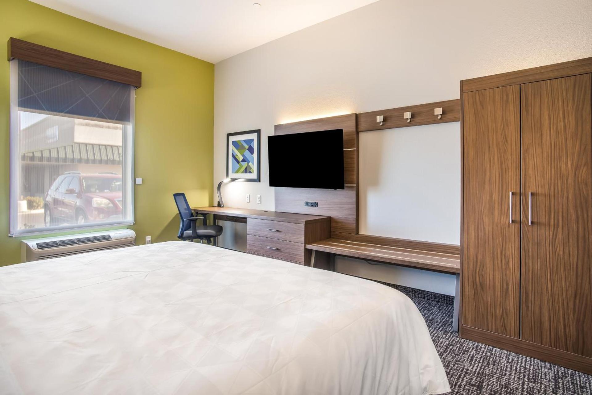 Holiday Inn Express & Suites Tulsa East - Catoosa by IHG photo 65