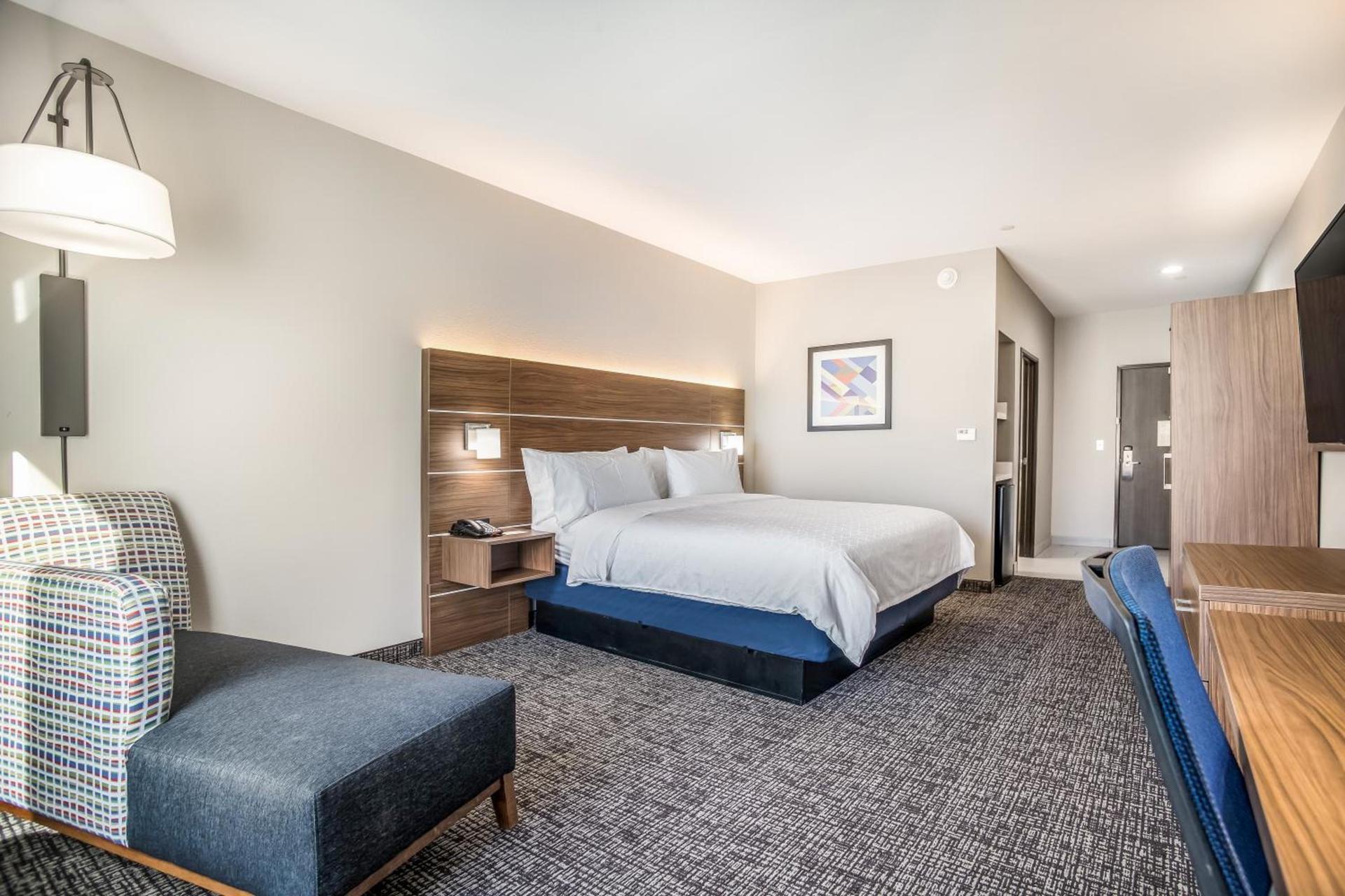 Holiday Inn Express & Suites Tulsa East - Catoosa by IHG photo 62
