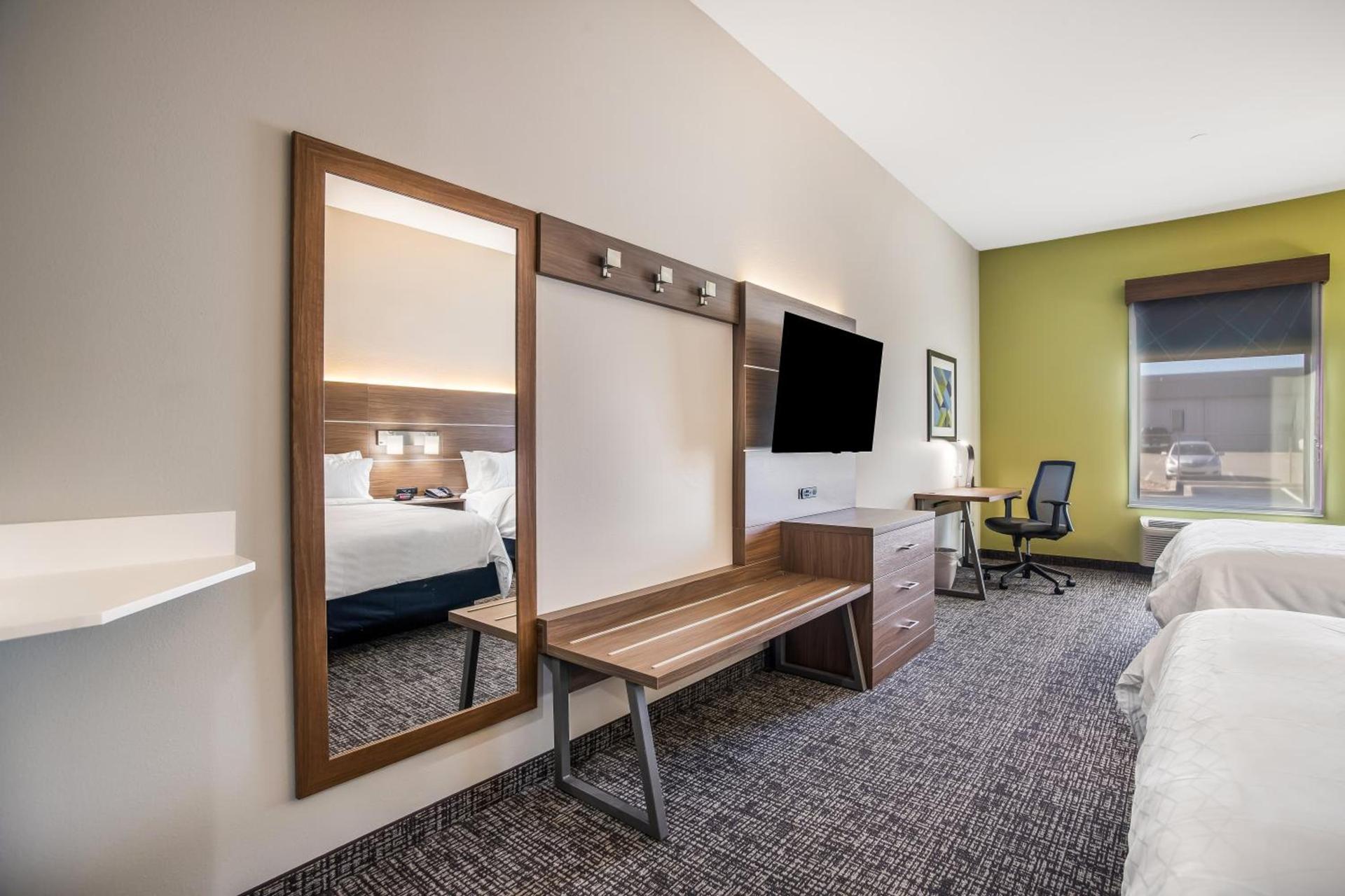 Holiday Inn Express & Suites Tulsa East - Catoosa by IHG photo 61