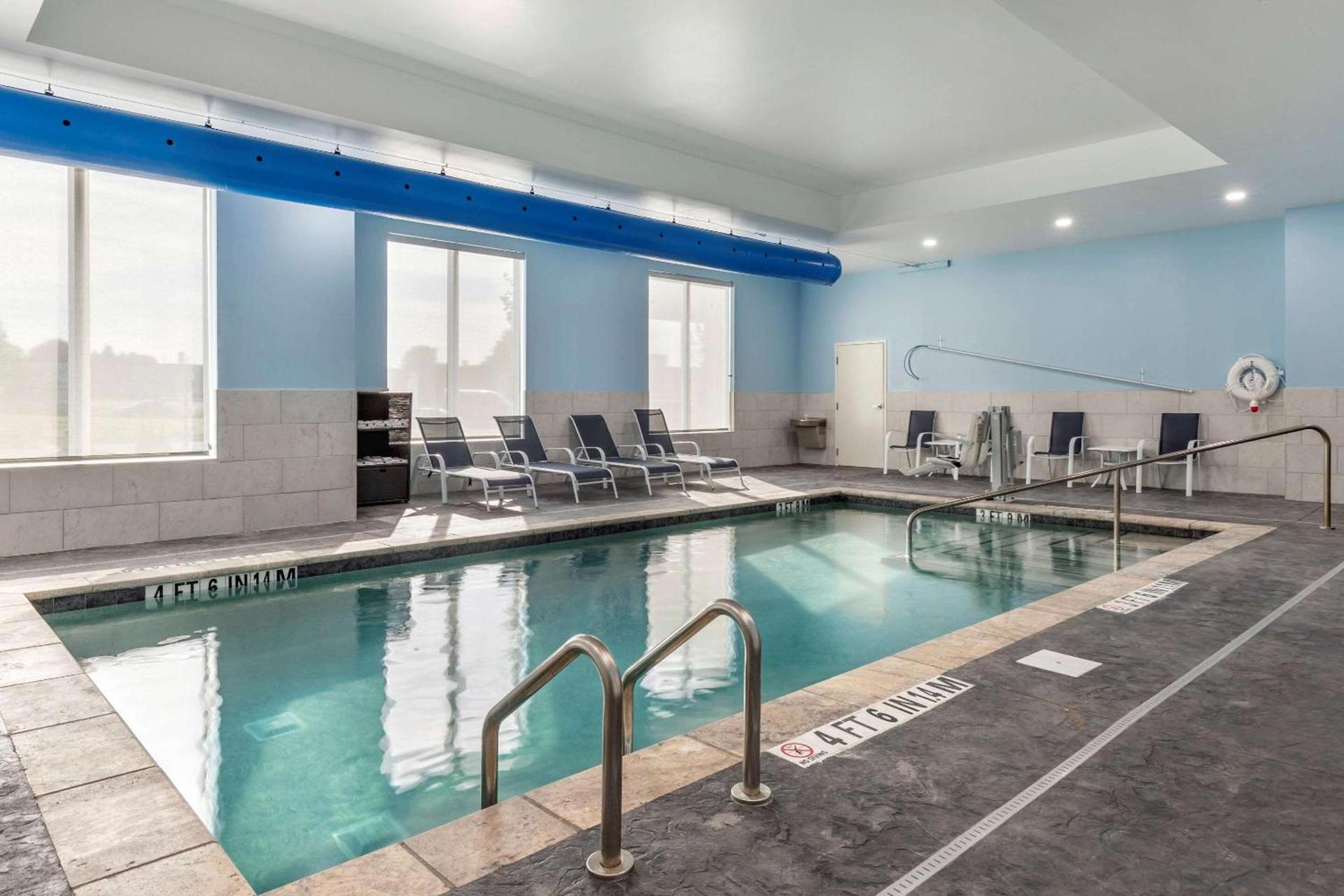 Comfort Suites Greenville Airport photo 25