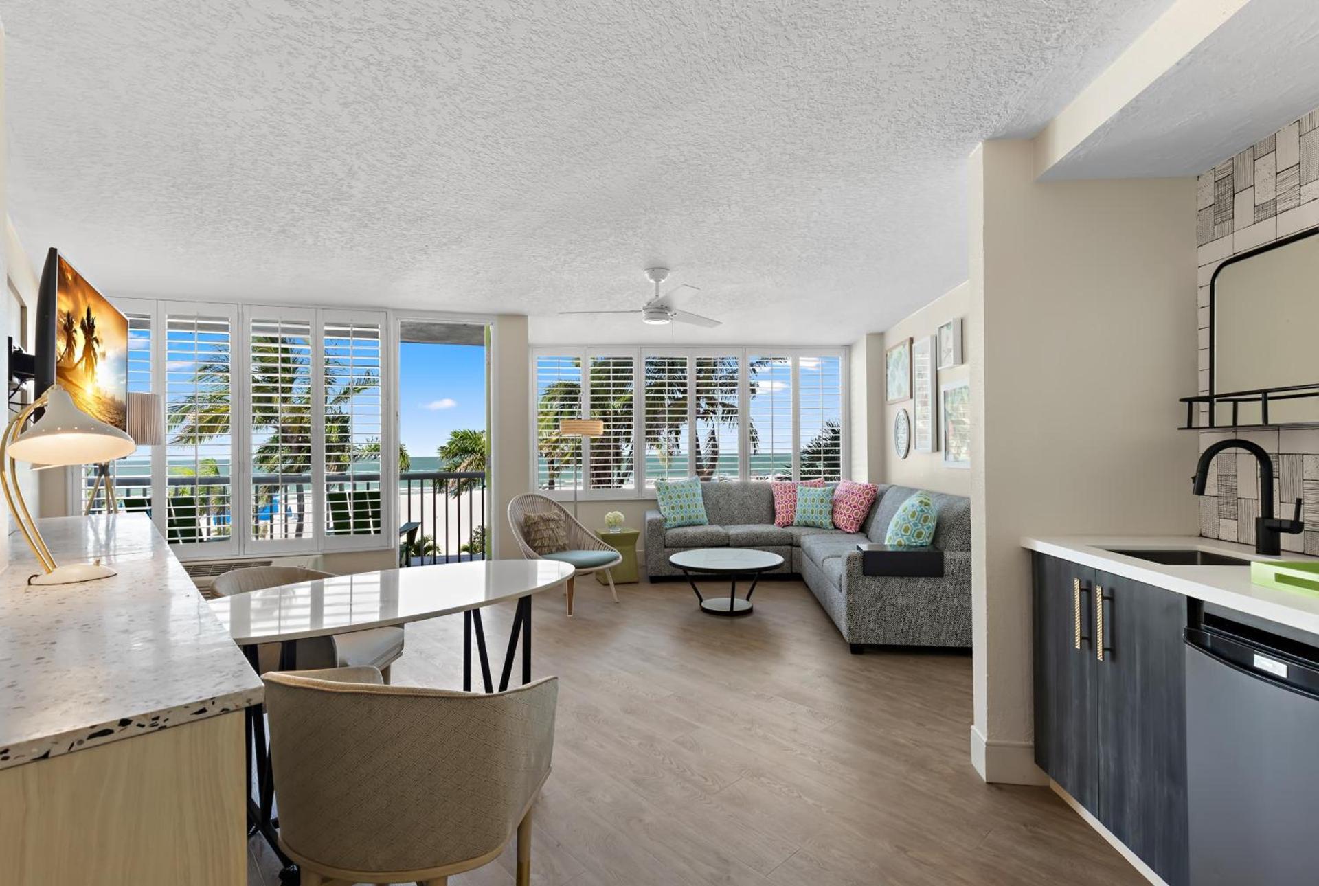 Bellwether Beach Resort photo 11